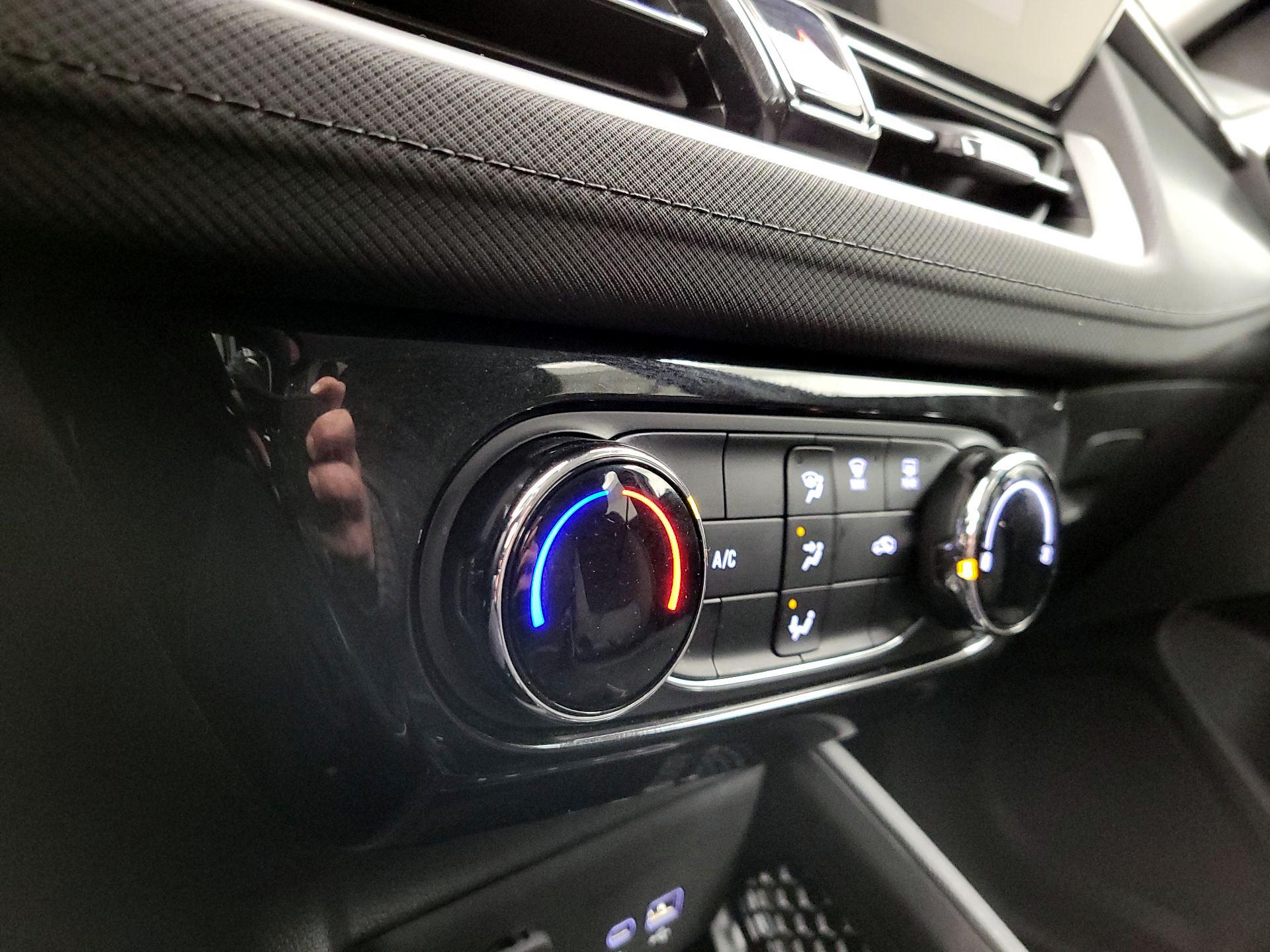 Thumbnail: 2025 Chevrolet TrailBlazer - 16