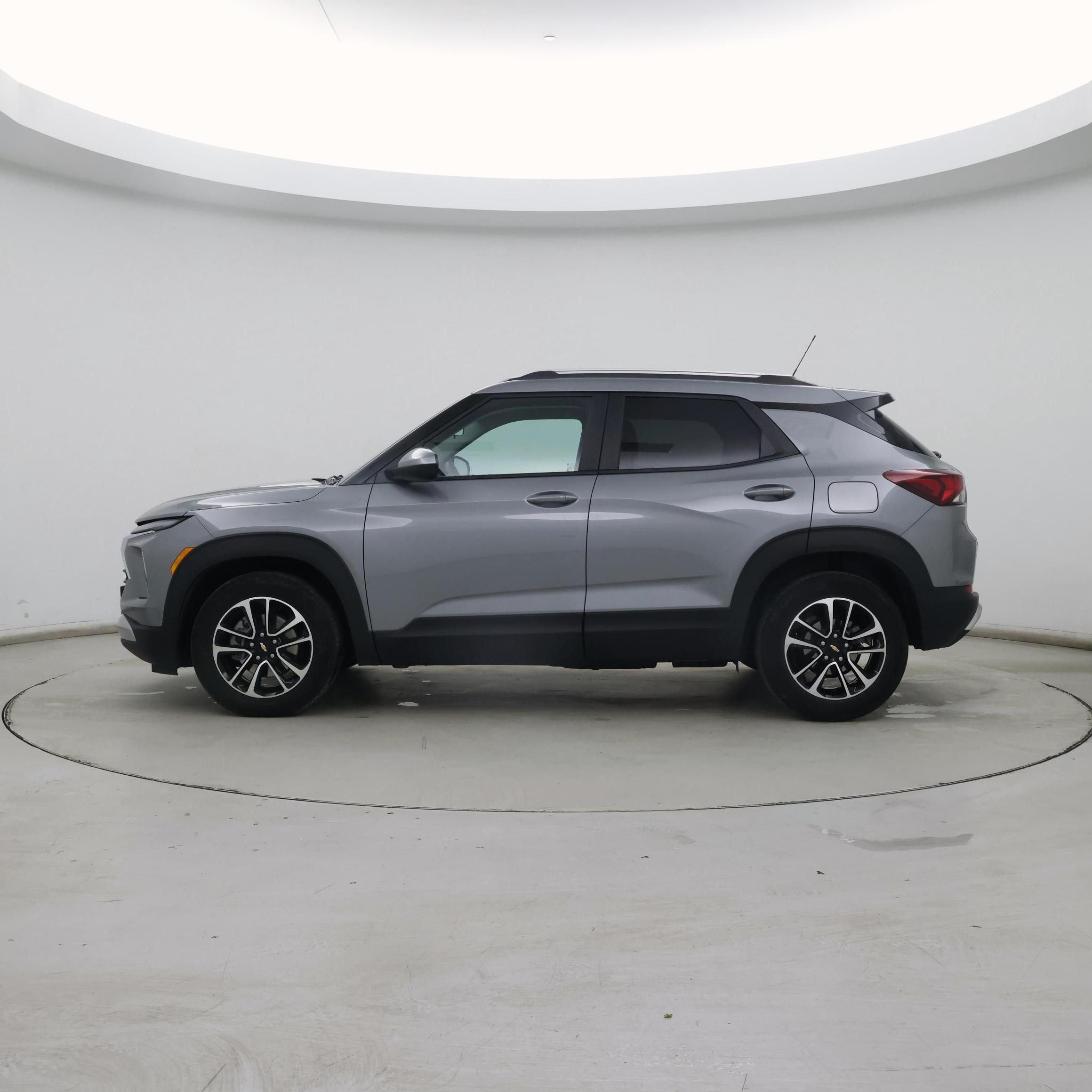 Thumbnail: 2025 Chevrolet TrailBlazer - 3