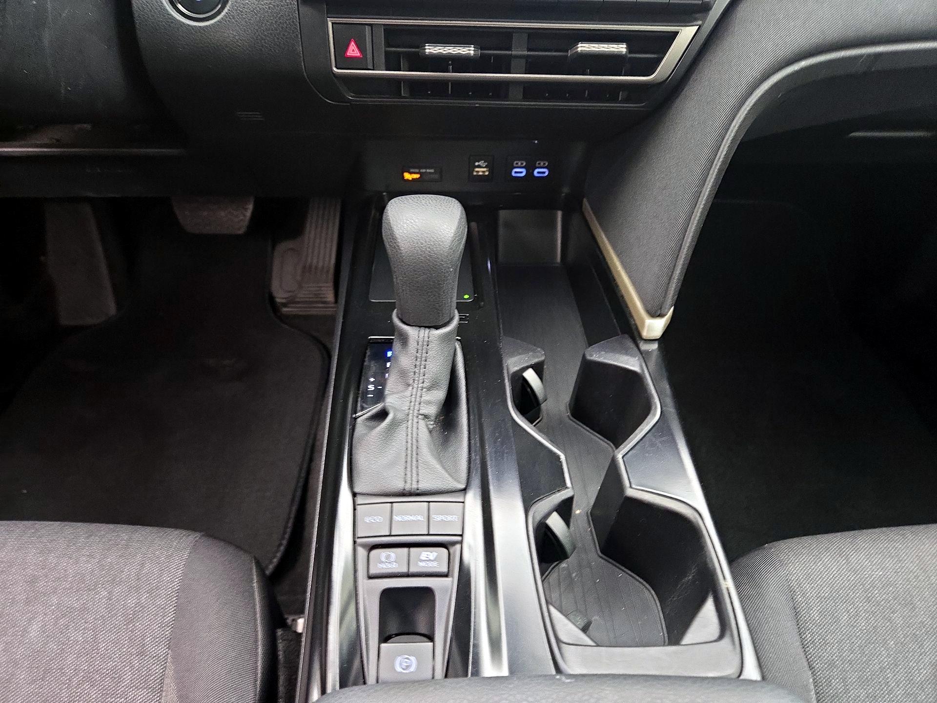 Thumbnail: 2025 Toyota Camry - 17