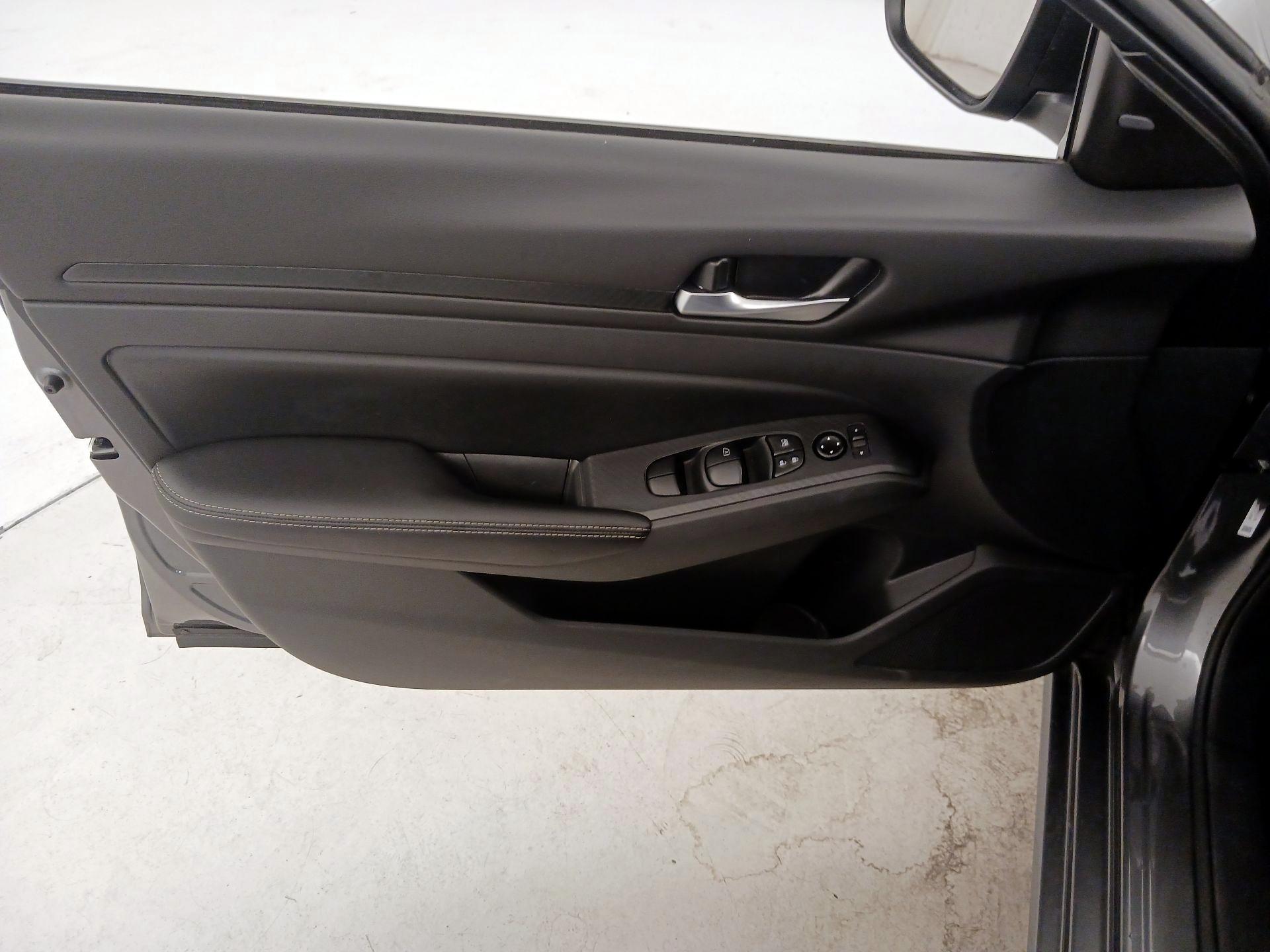 Thumbnail: 2025 Nissan Altima - 12