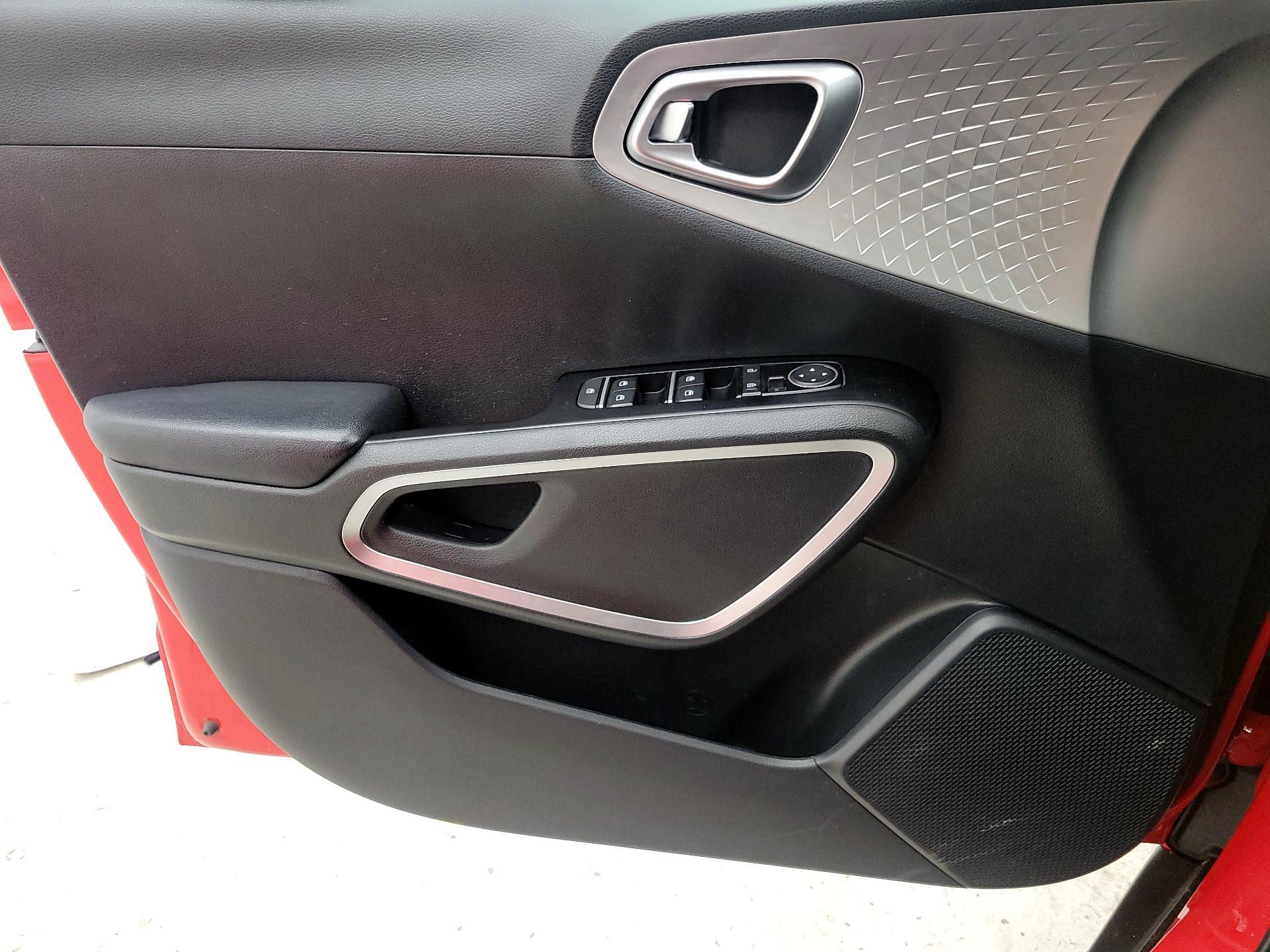 Thumbnail: 2025 Kia Soul - 12