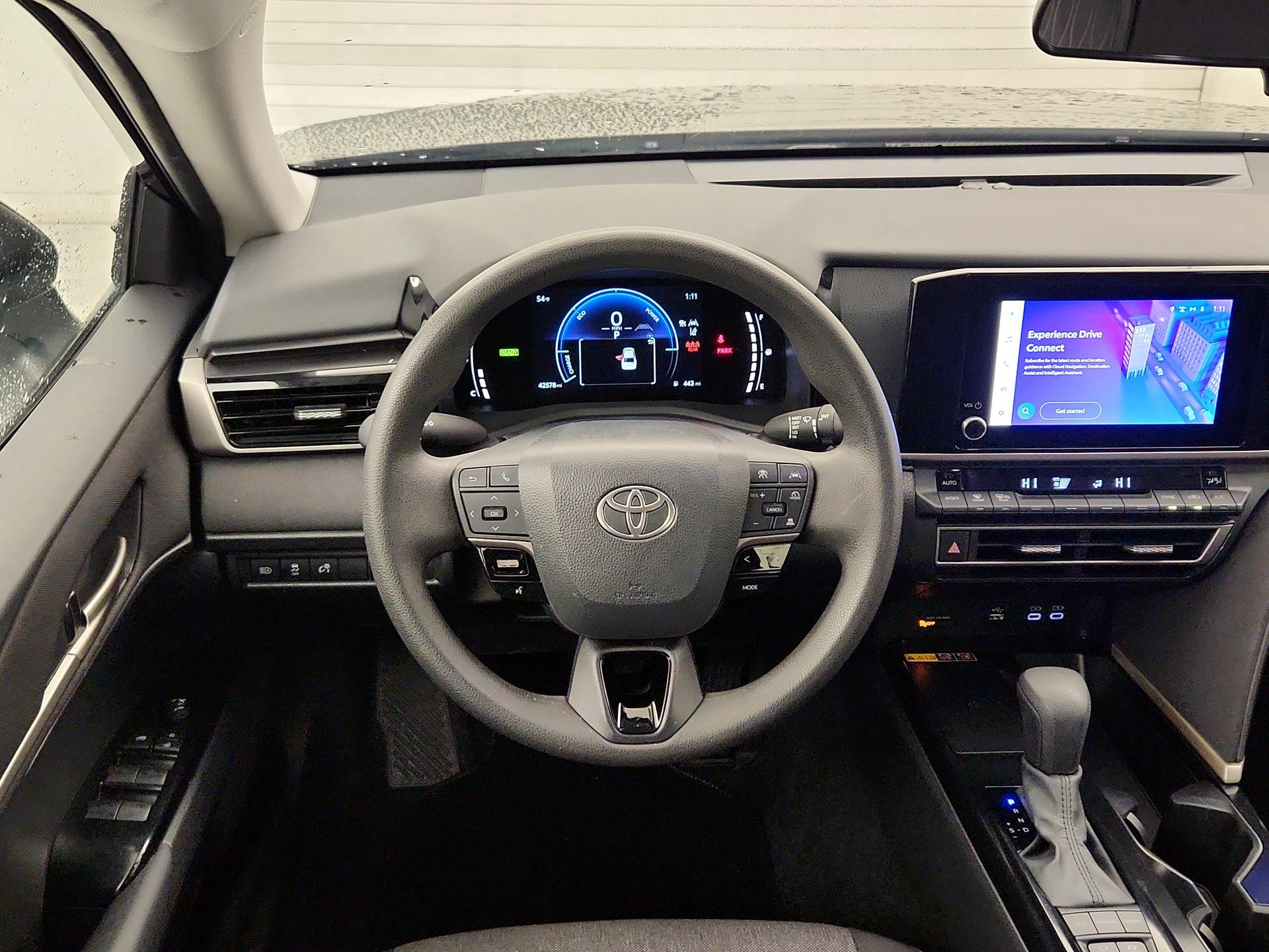 Thumbnail: 2025 Toyota Camry - 10