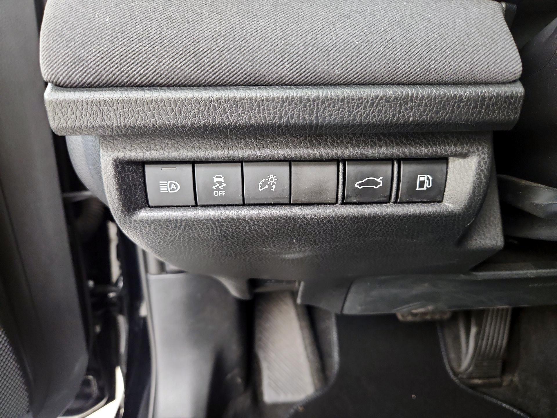 Thumbnail: 2025 Toyota Camry - 13