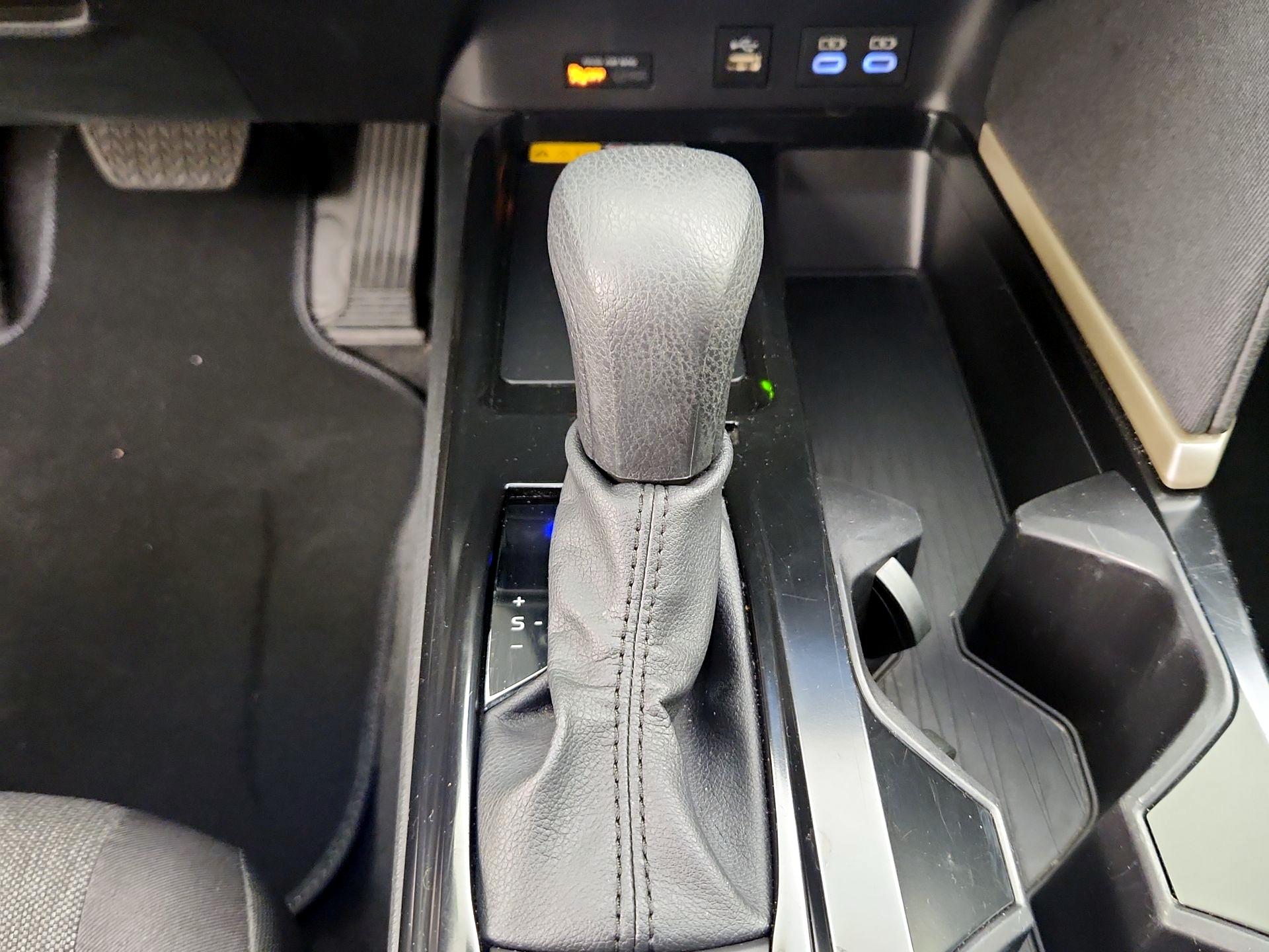 Thumbnail: 2025 Toyota Camry - 17