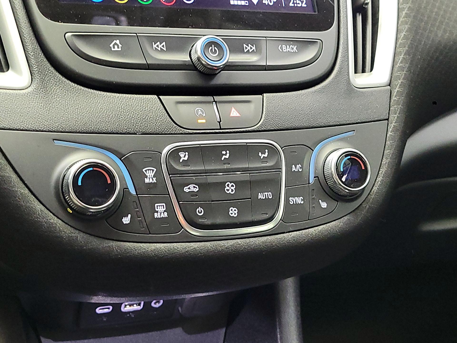 Thumbnail: 2024 Chevrolet Malibu - 16