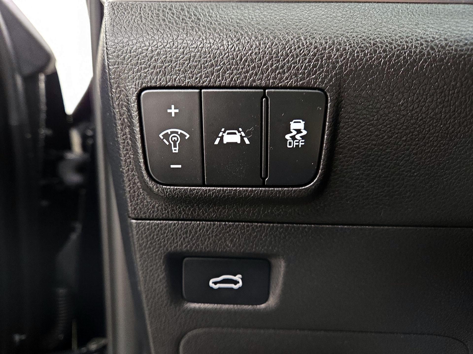 Thumbnail: 2023 Kia K5 - 13