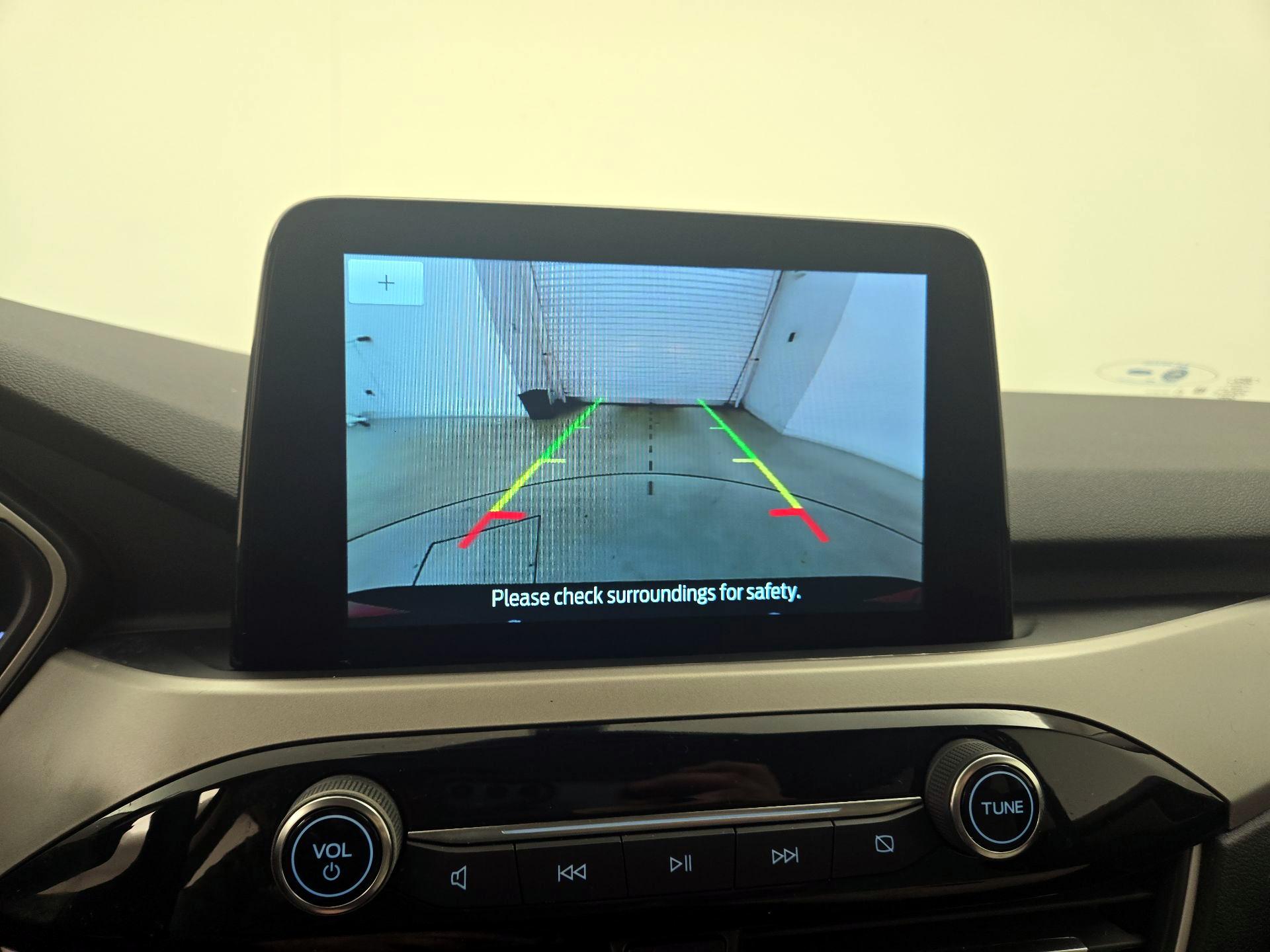 Thumbnail: 2022 Ford Escape - 15