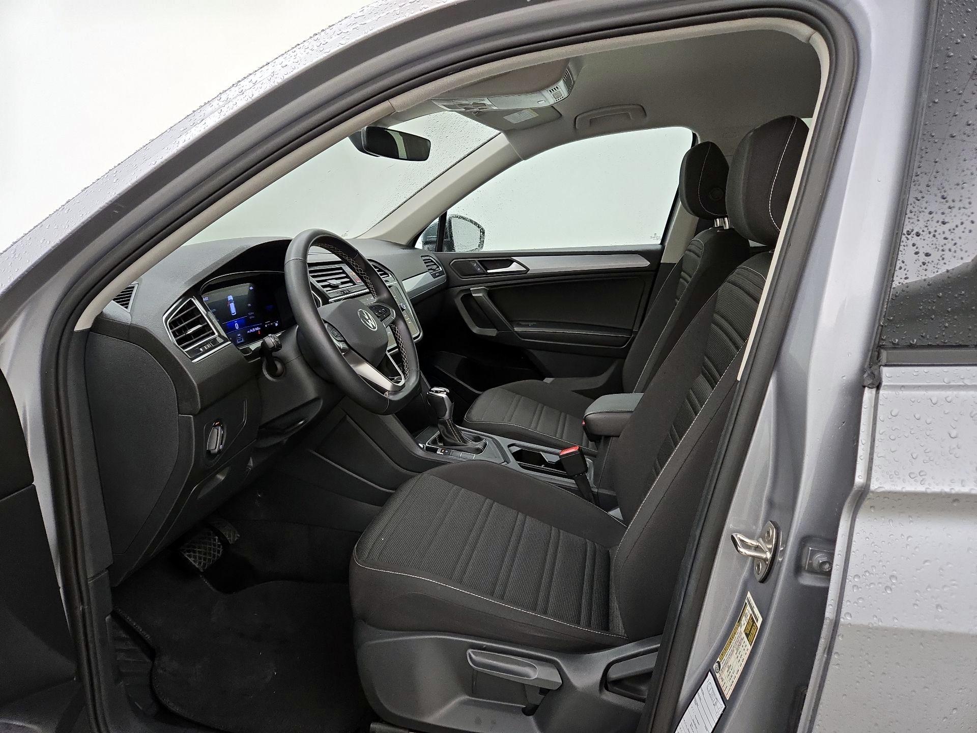 Thumbnail: 2024 Volkswagen Tiguan - 11