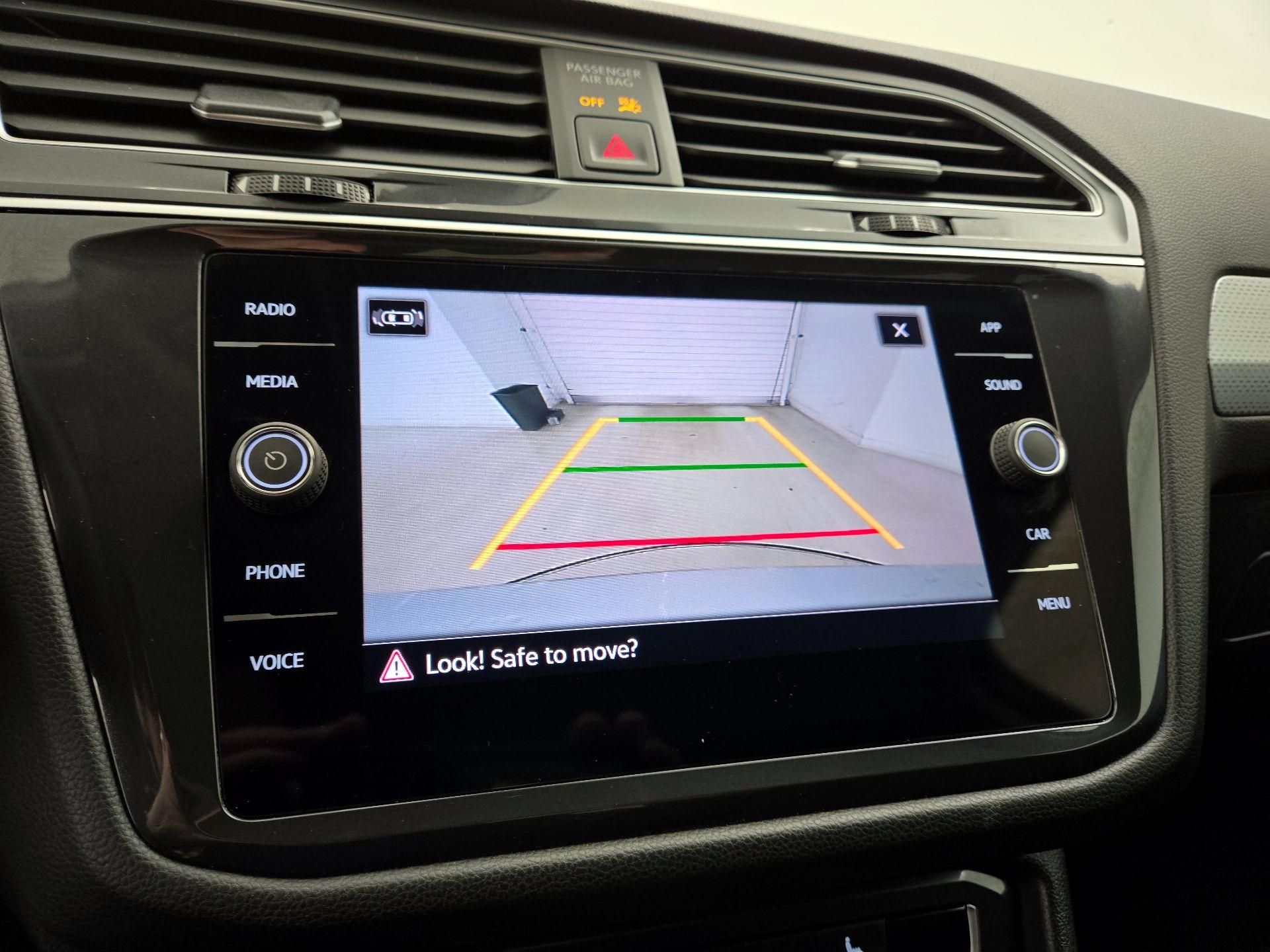 Thumbnail: 2024 Volkswagen Tiguan - 14