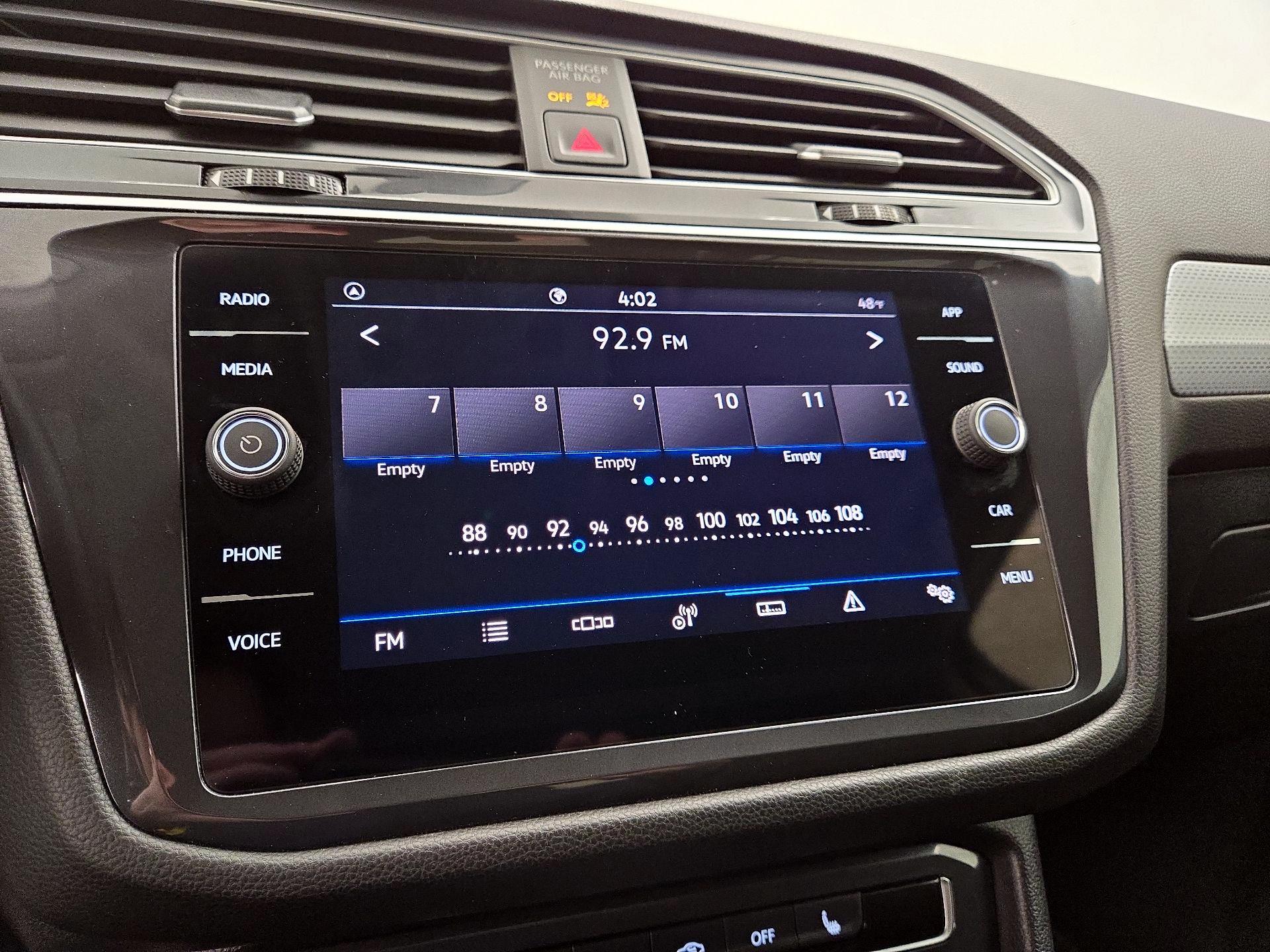 Thumbnail: 2024 Volkswagen Tiguan - 15