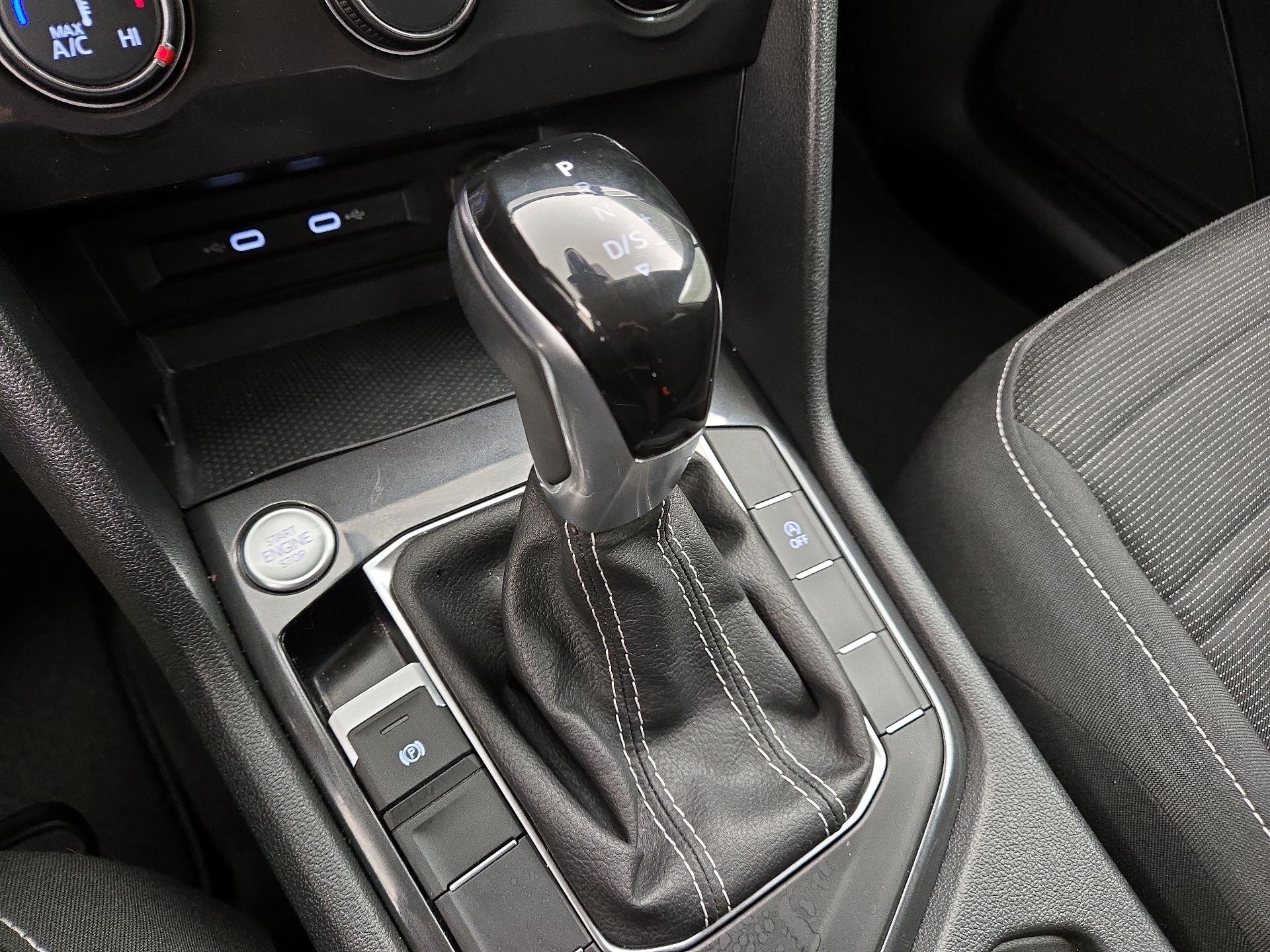 Thumbnail: 2024 Volkswagen Tiguan - 17