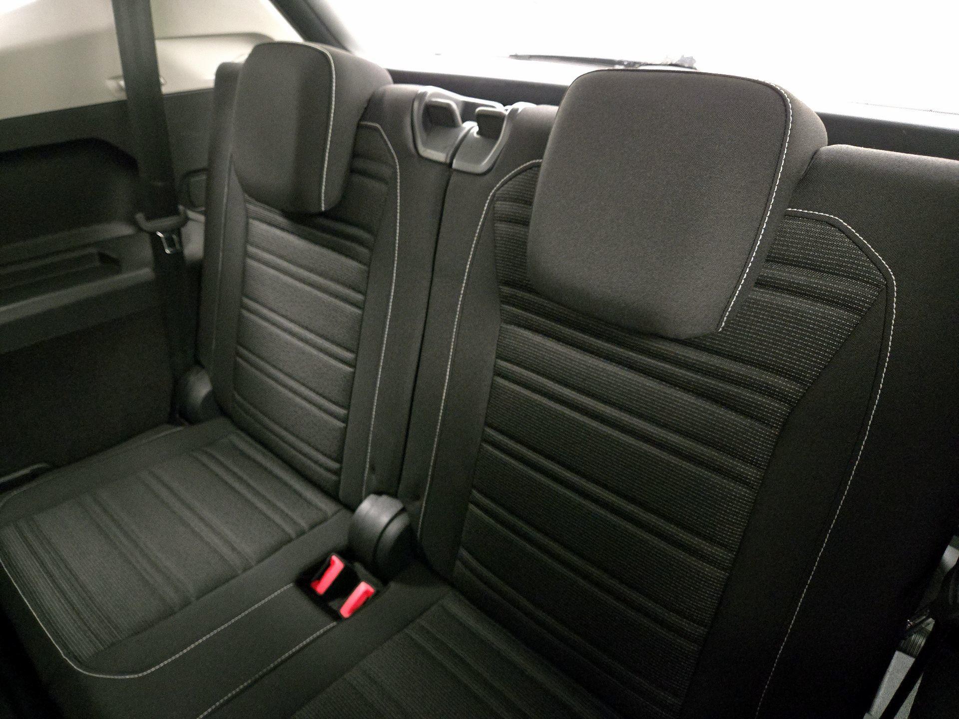 Thumbnail: 2024 Volkswagen Tiguan - 20