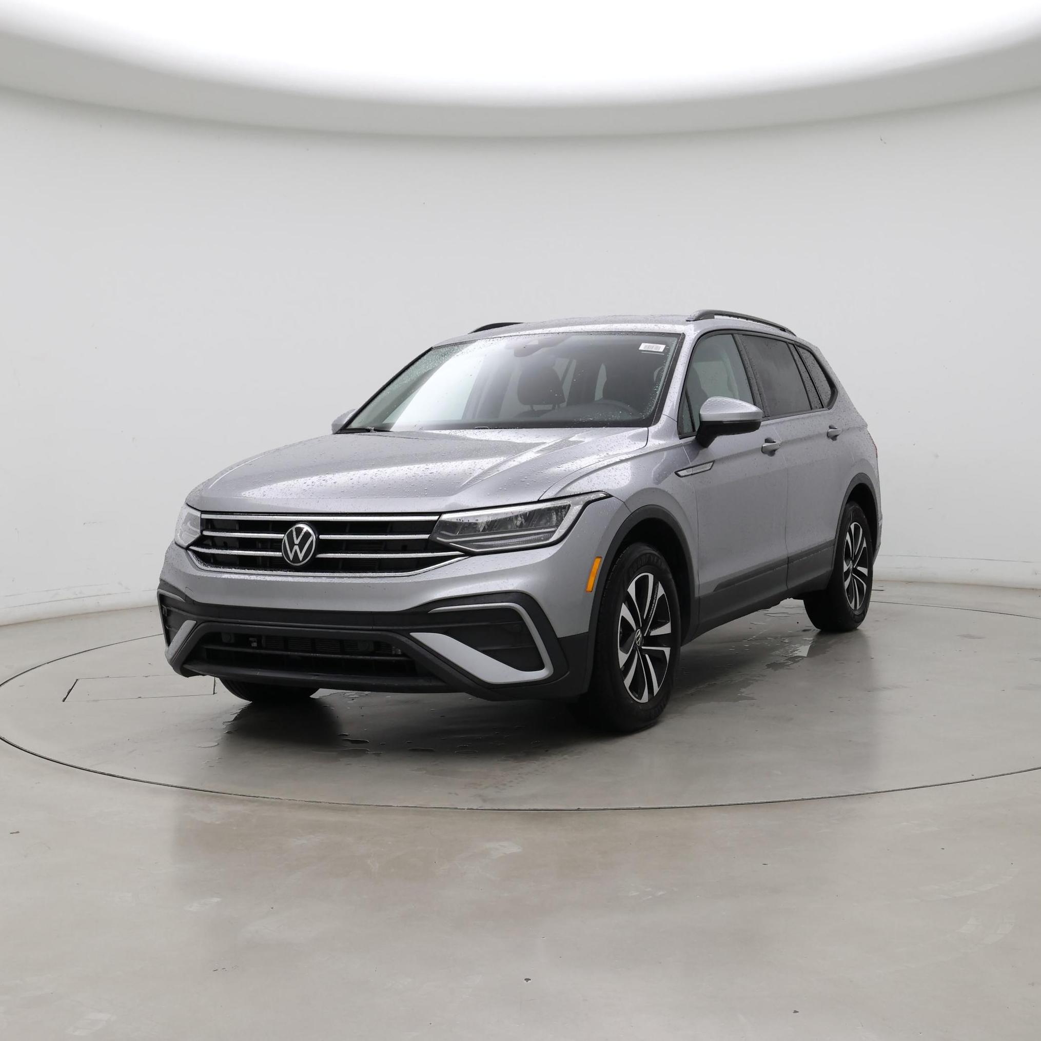 Thumbnail: 2024 Volkswagen Tiguan - 4