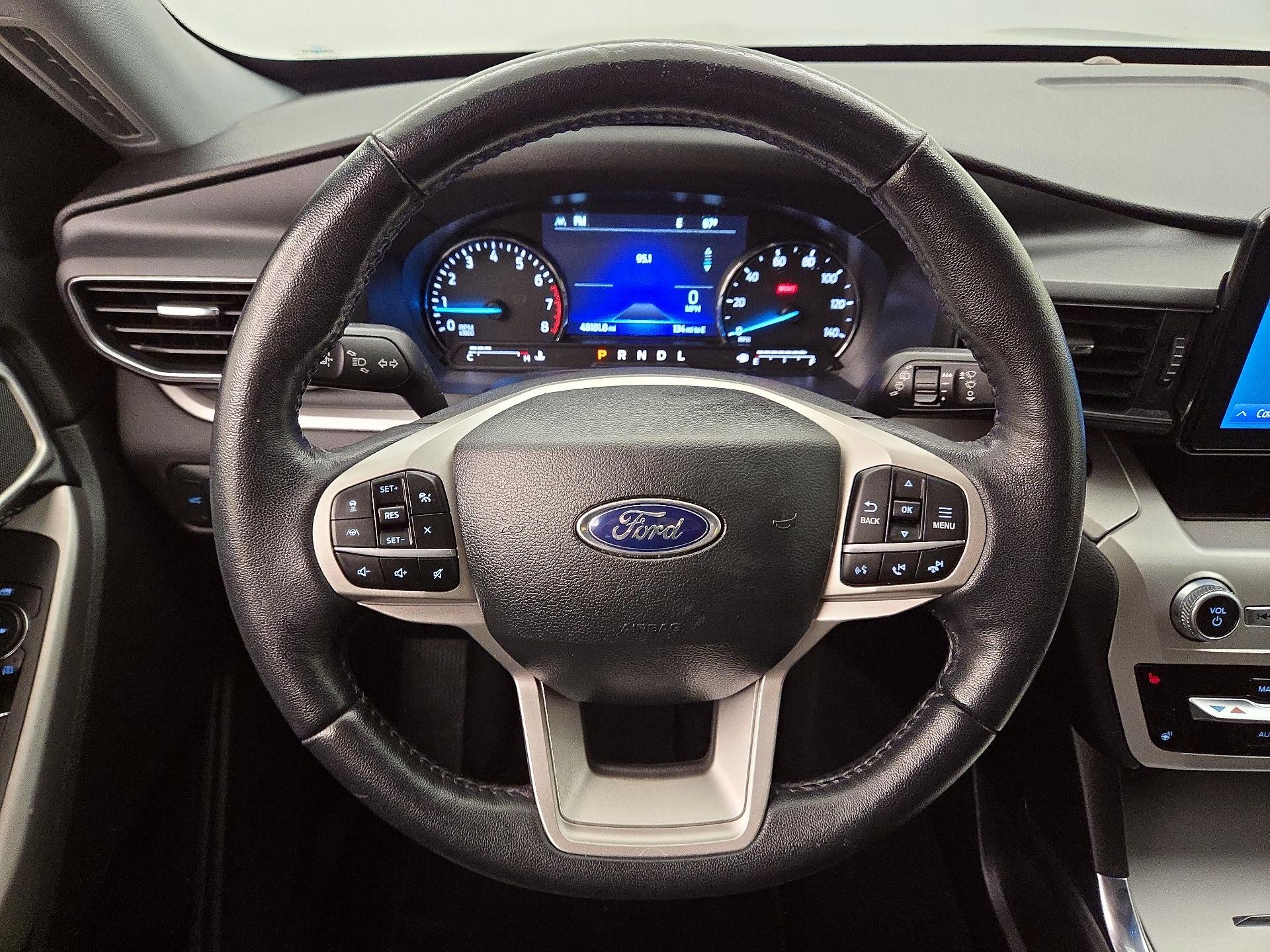 Thumbnail: 2022 Ford Explorer - 10