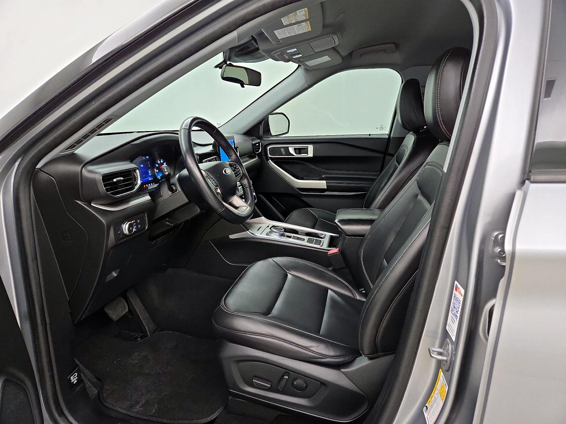 Thumbnail: 2022 Ford Explorer - 11