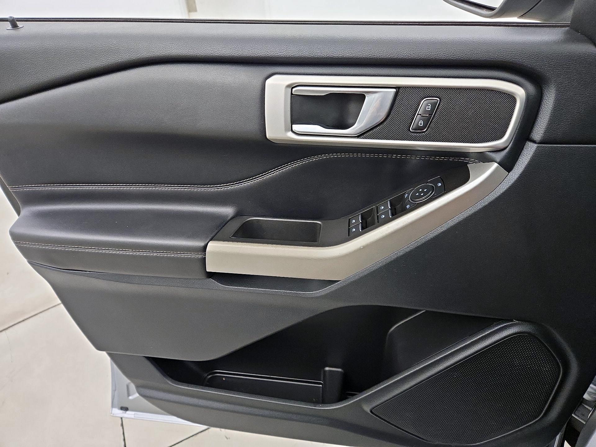 Thumbnail: 2022 Ford Explorer - 12