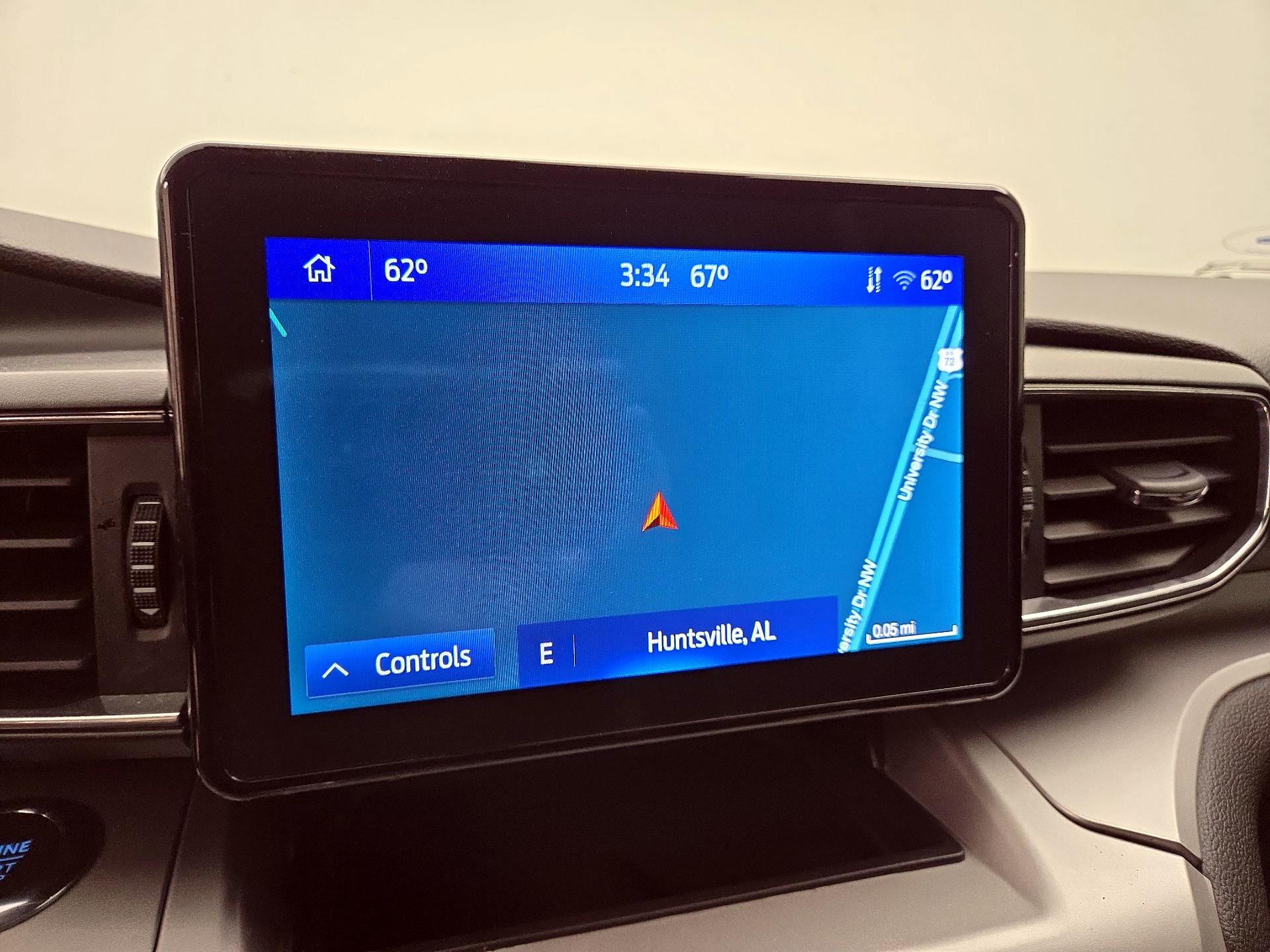 Thumbnail: 2022 Ford Explorer - 14