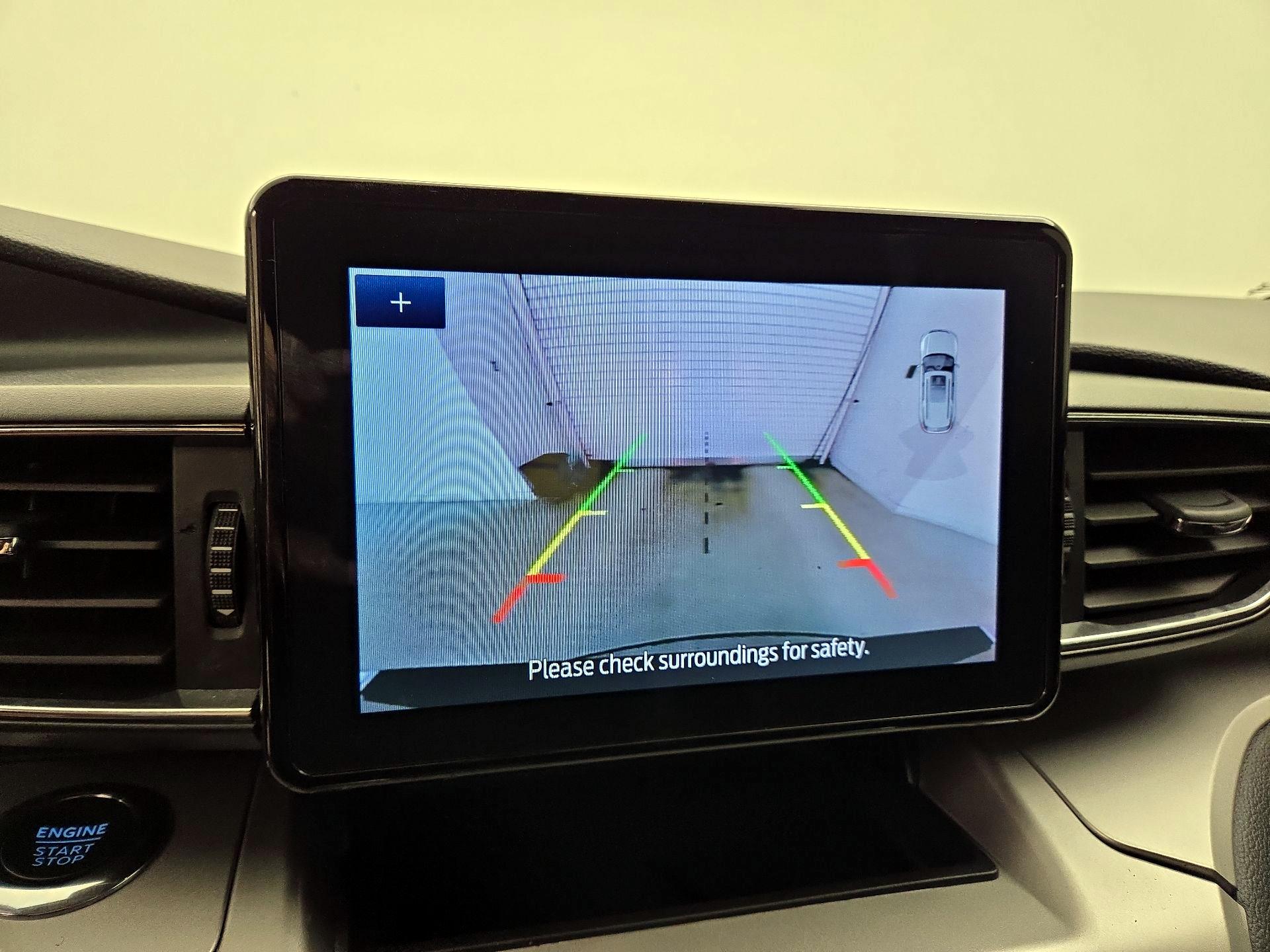 Thumbnail: 2022 Ford Explorer - 15