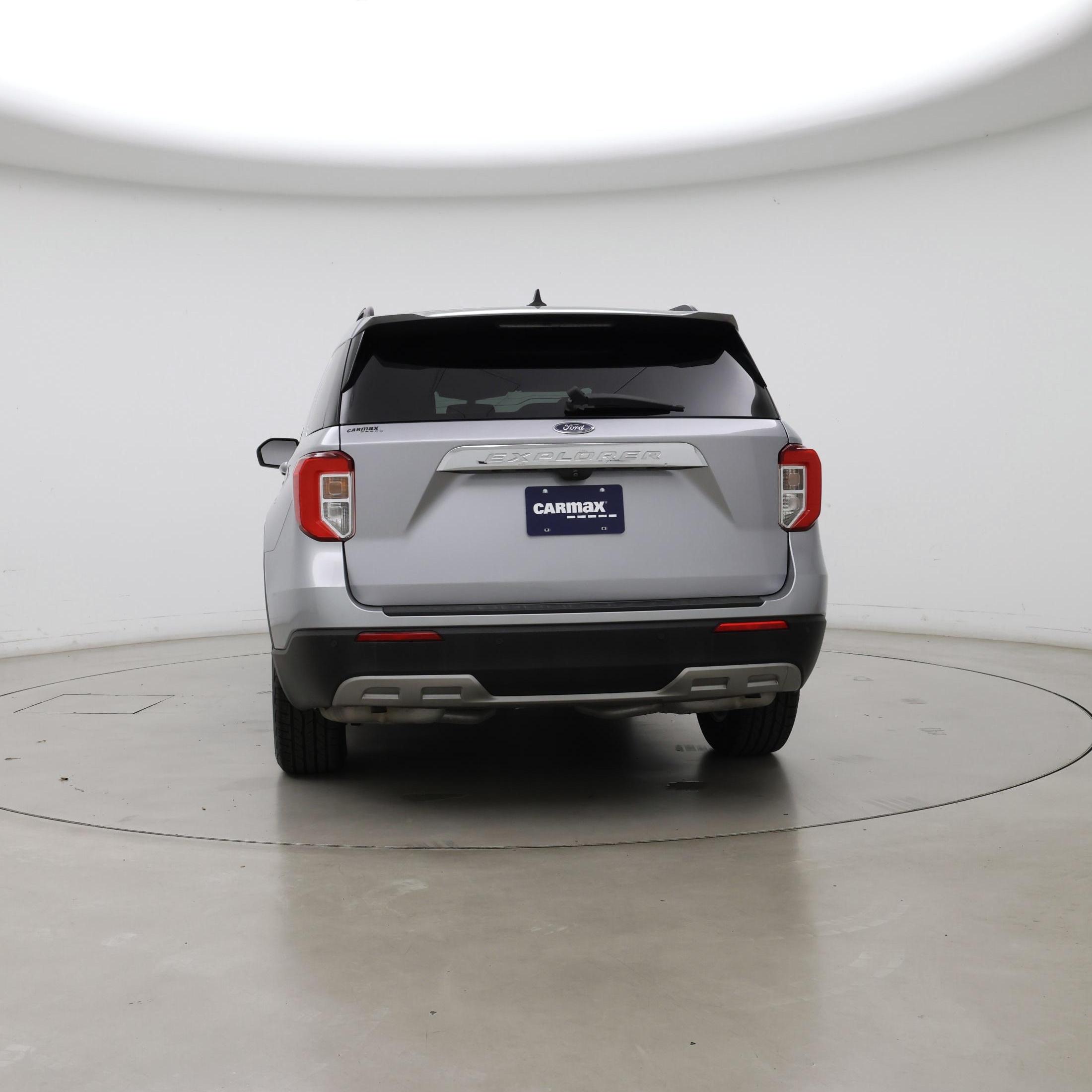 Thumbnail: 2022 Ford Explorer - 6