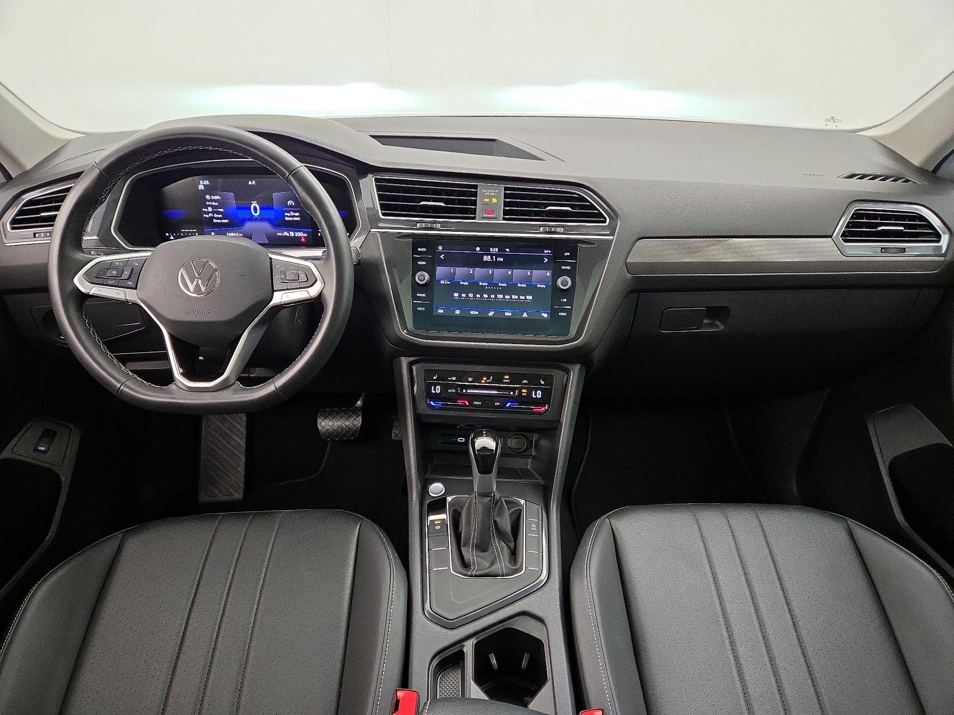 Thumbnail: 2024 Volkswagen Tiguan - 9