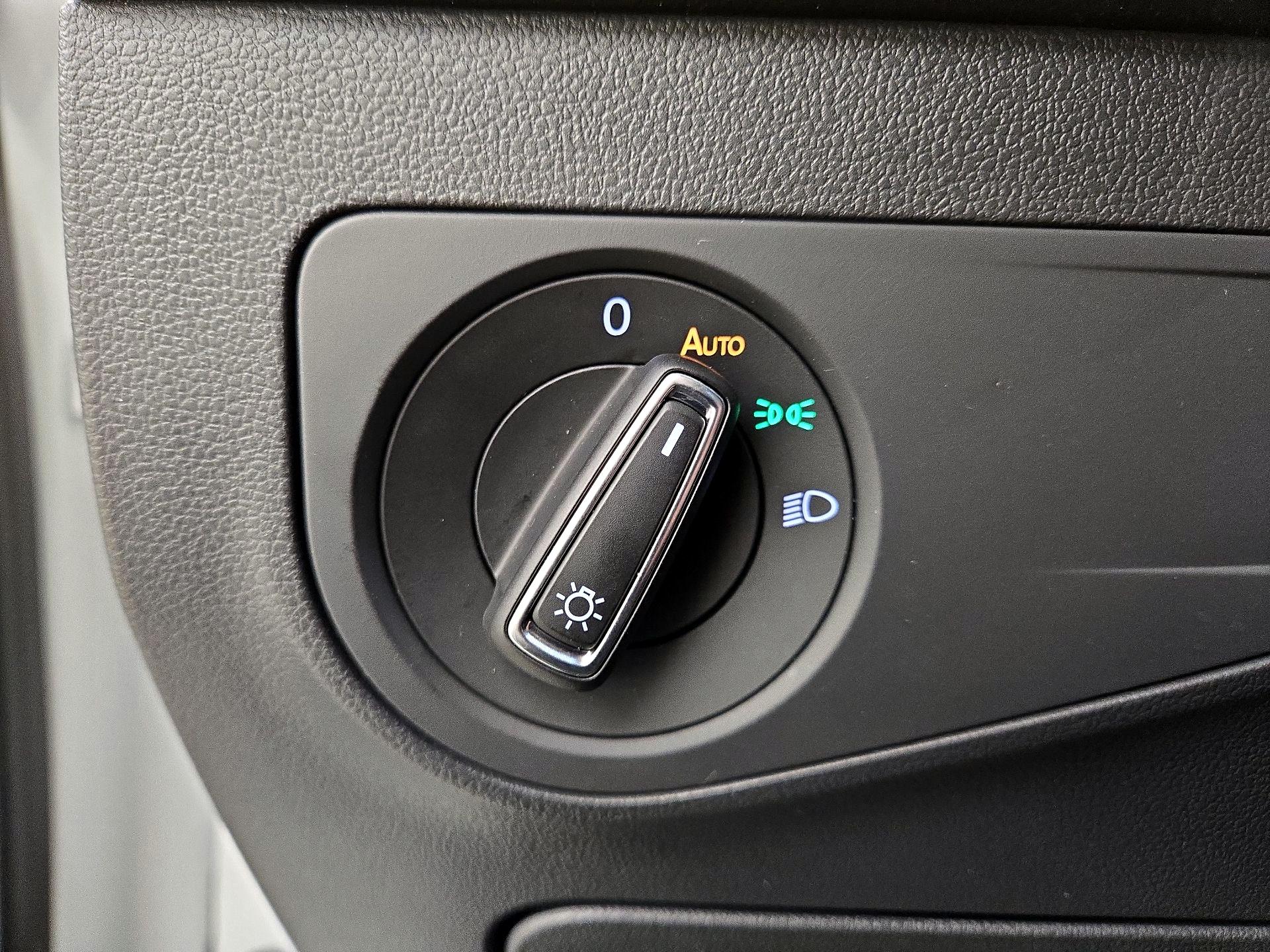 Thumbnail: 2024 Volkswagen Tiguan - 13