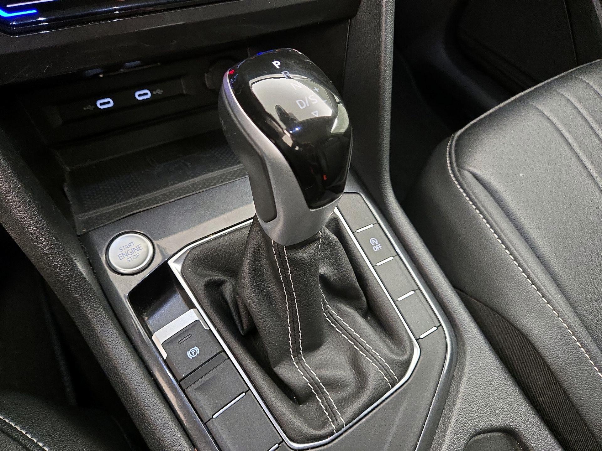 Thumbnail: 2024 Volkswagen Tiguan - 17