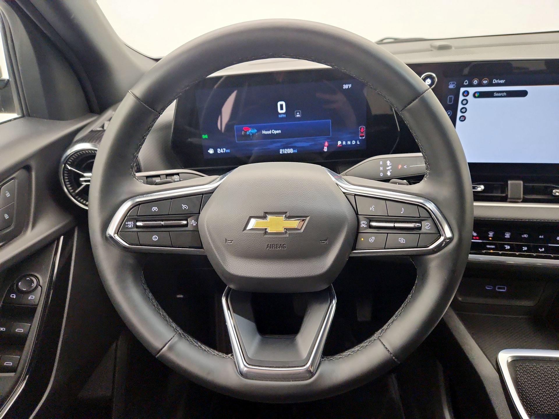 Thumbnail: 2025 Chevrolet Equinox - 10