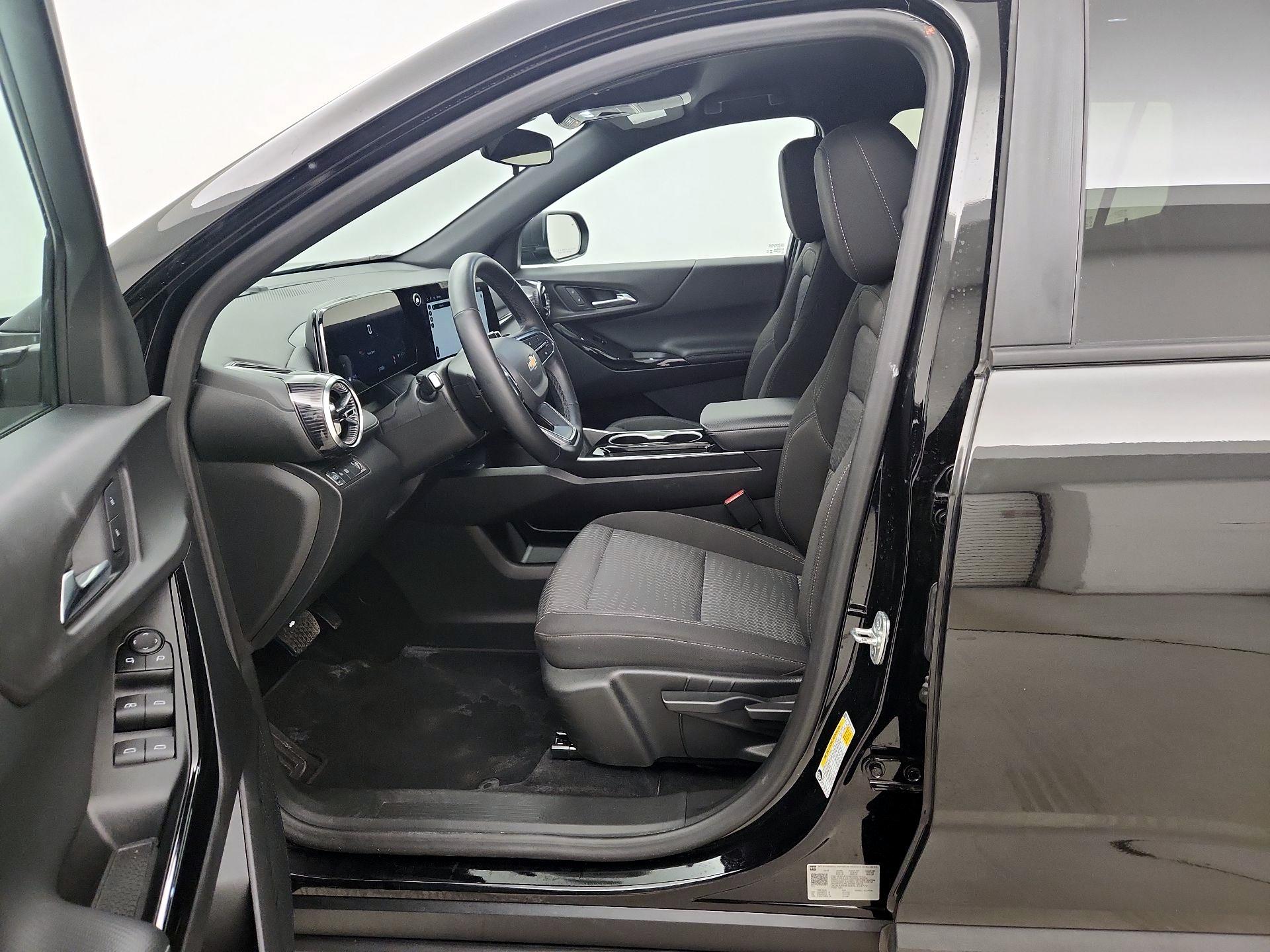 Thumbnail: 2025 Chevrolet Equinox - 11