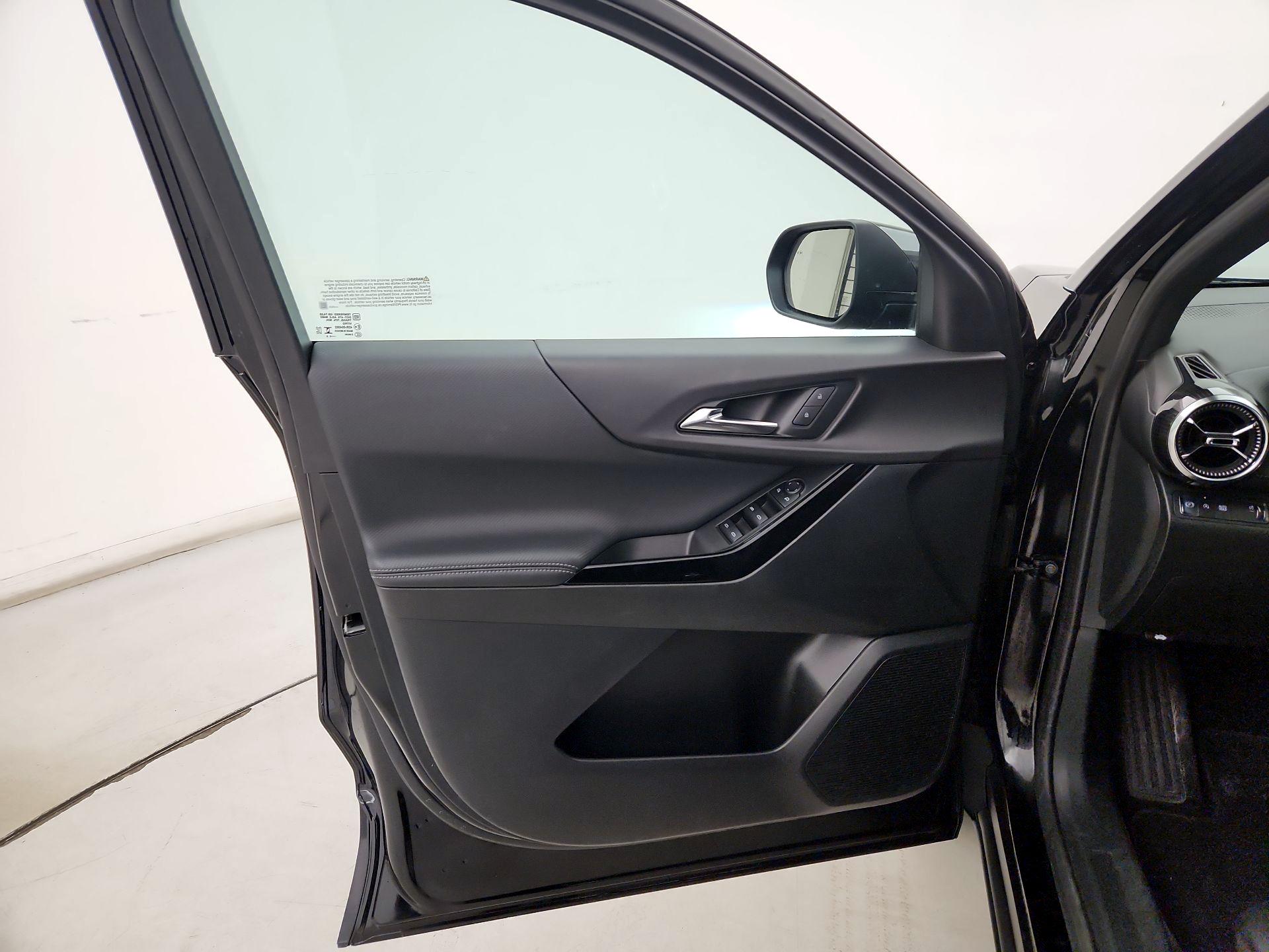 Thumbnail: 2025 Chevrolet Equinox - 12