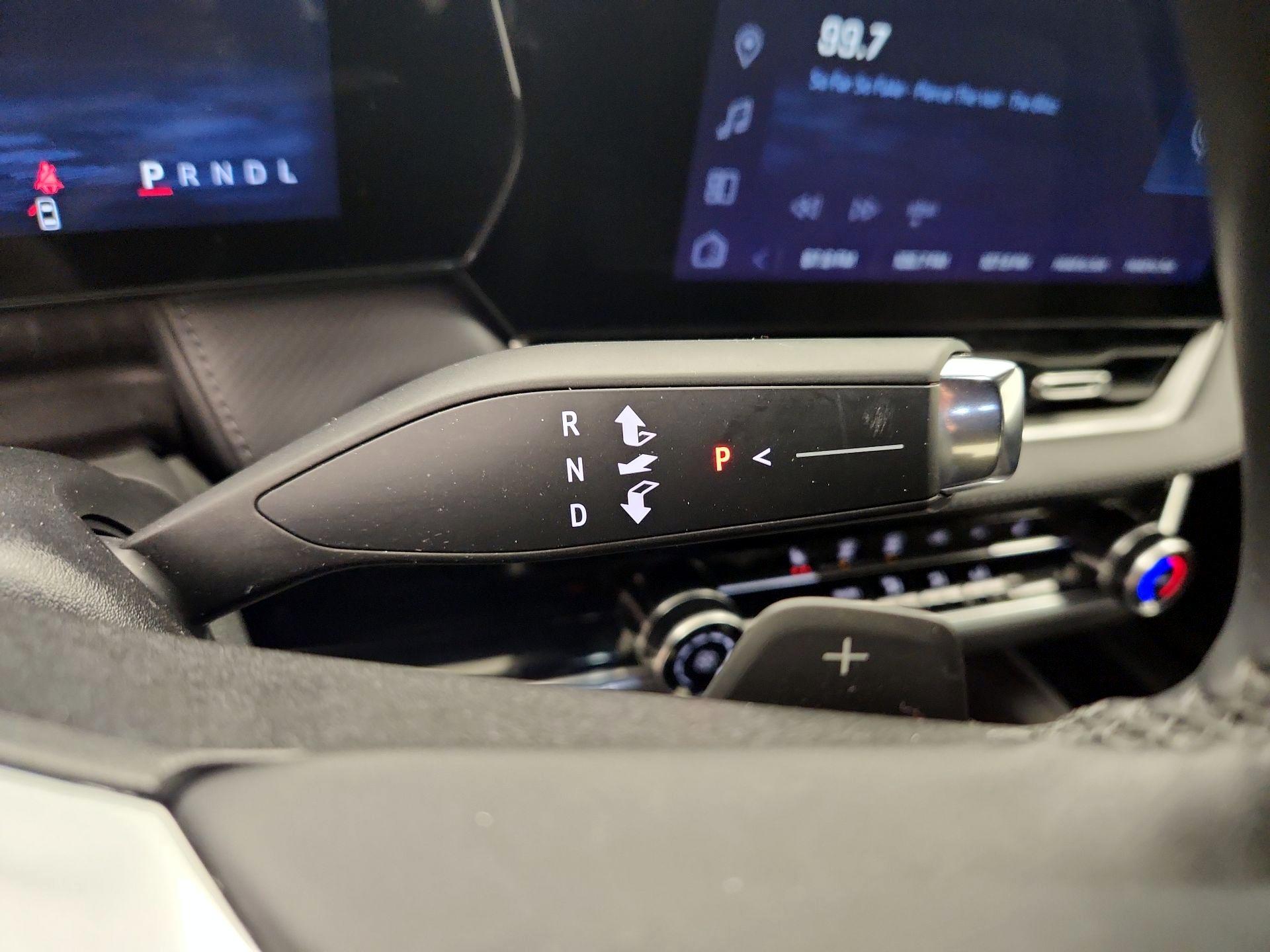 Thumbnail: 2025 Chevrolet Equinox - 18