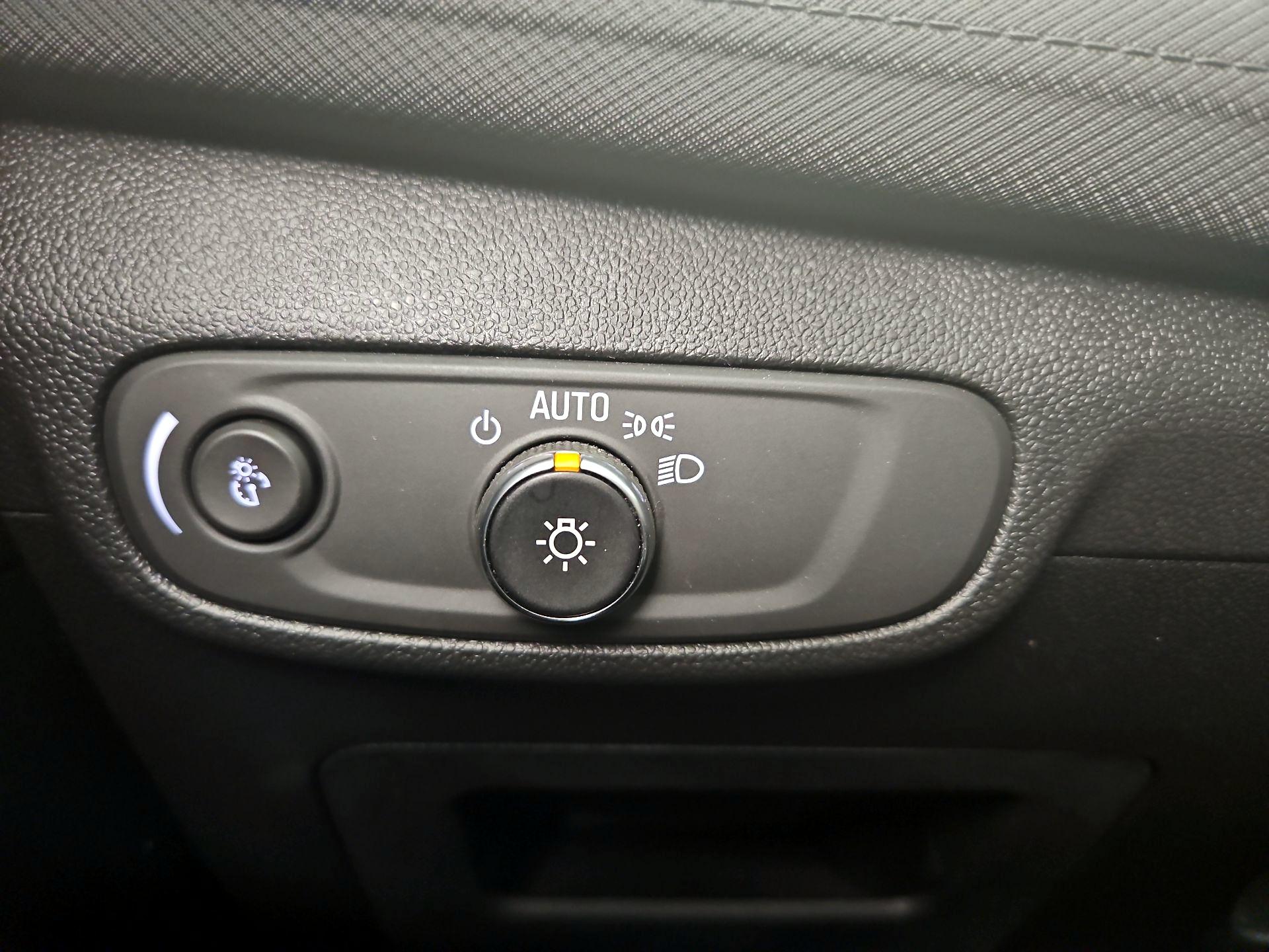 Thumbnail: 2025 Chevrolet TrailBlazer - 13