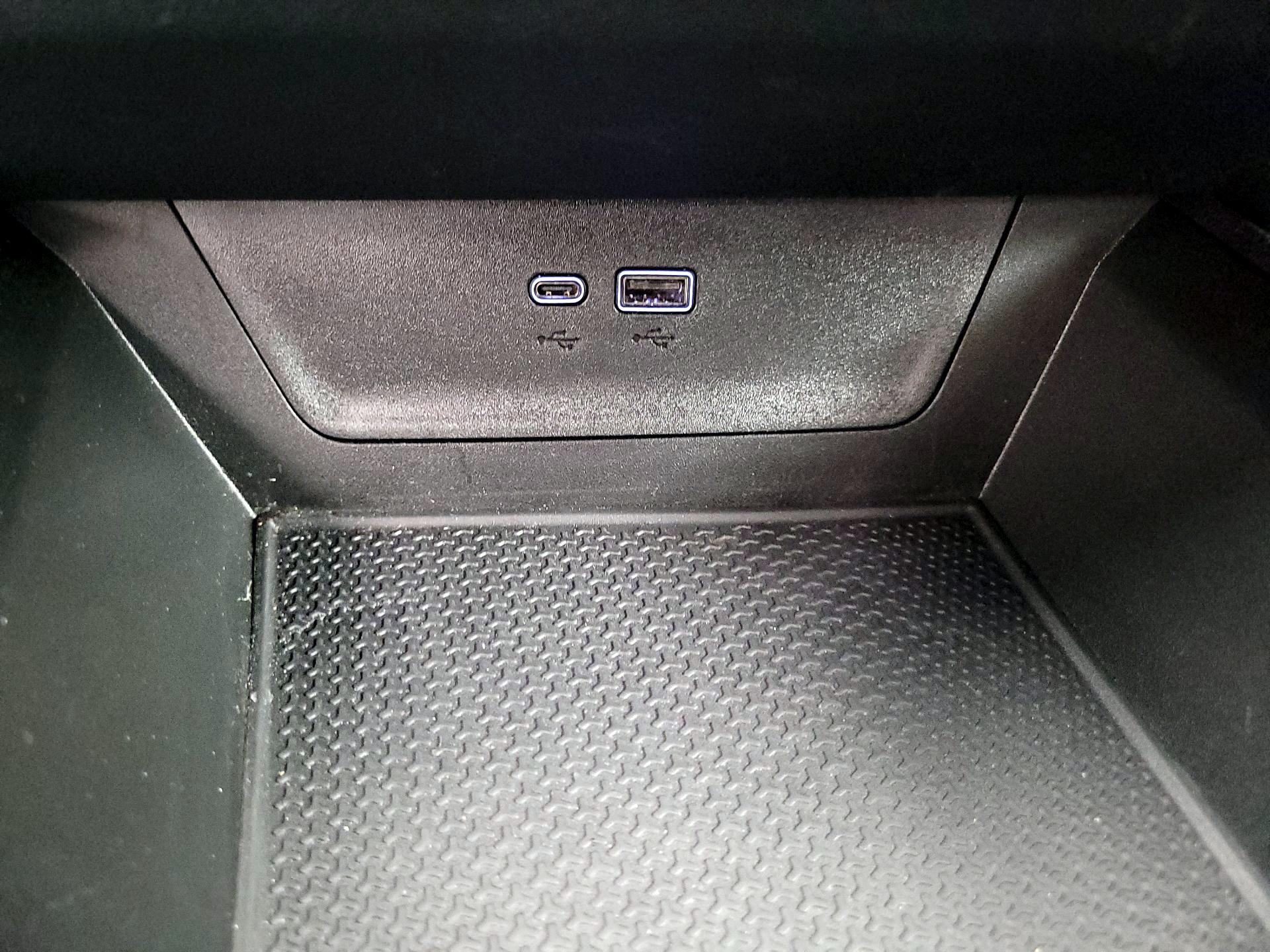 Thumbnail: 2025 Chevrolet Equinox - 16