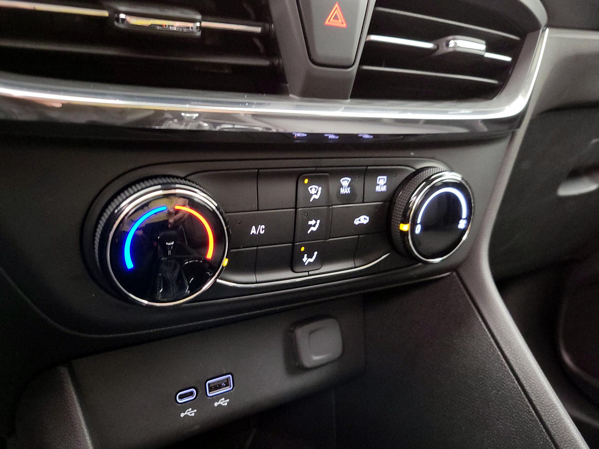 Thumbnail: 2025 Buick Encore GX - 16