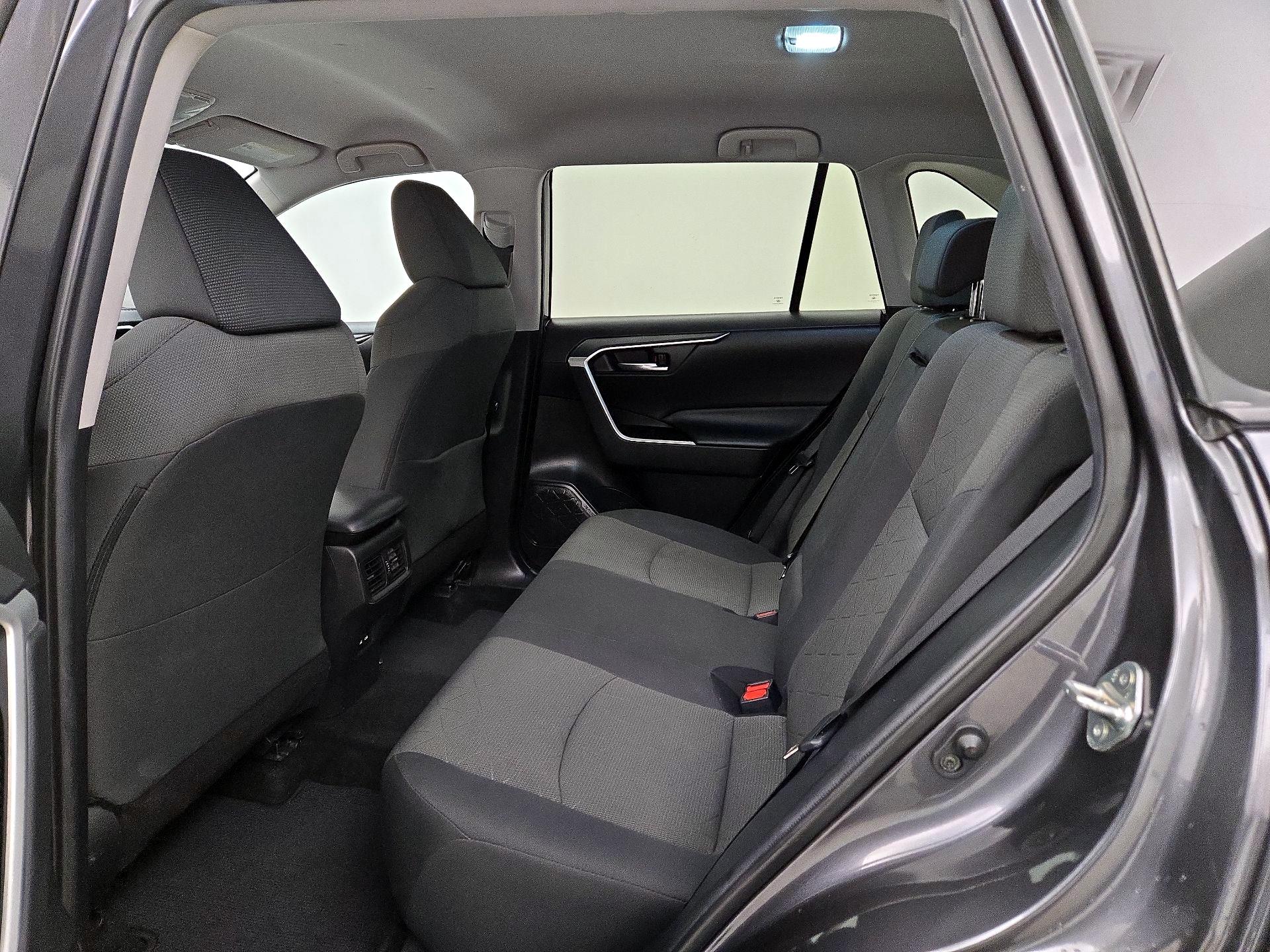 Thumbnail: 2021 Toyota RAV4 - 19