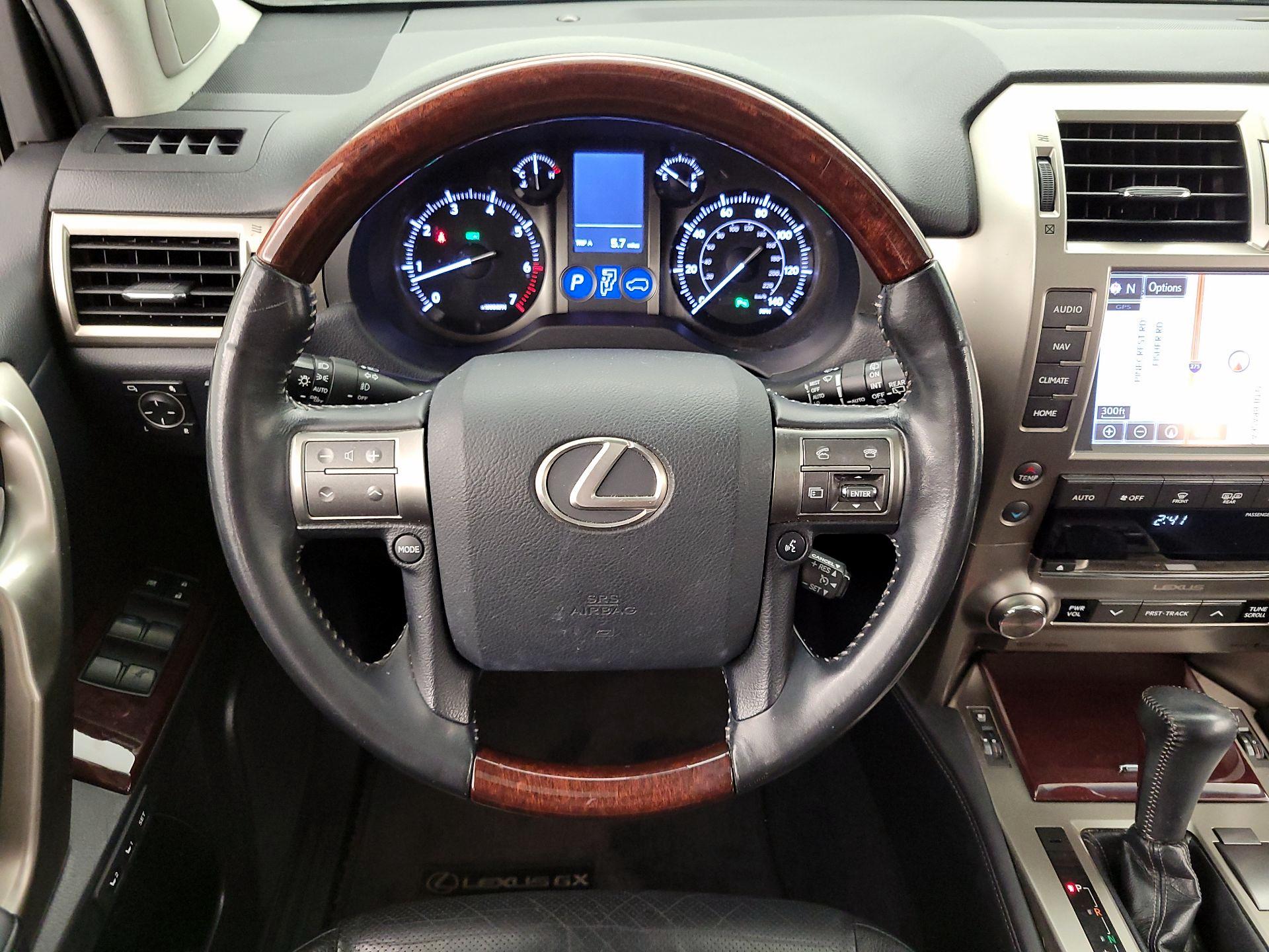 Thumbnail: 2014 Lexus GX - 10