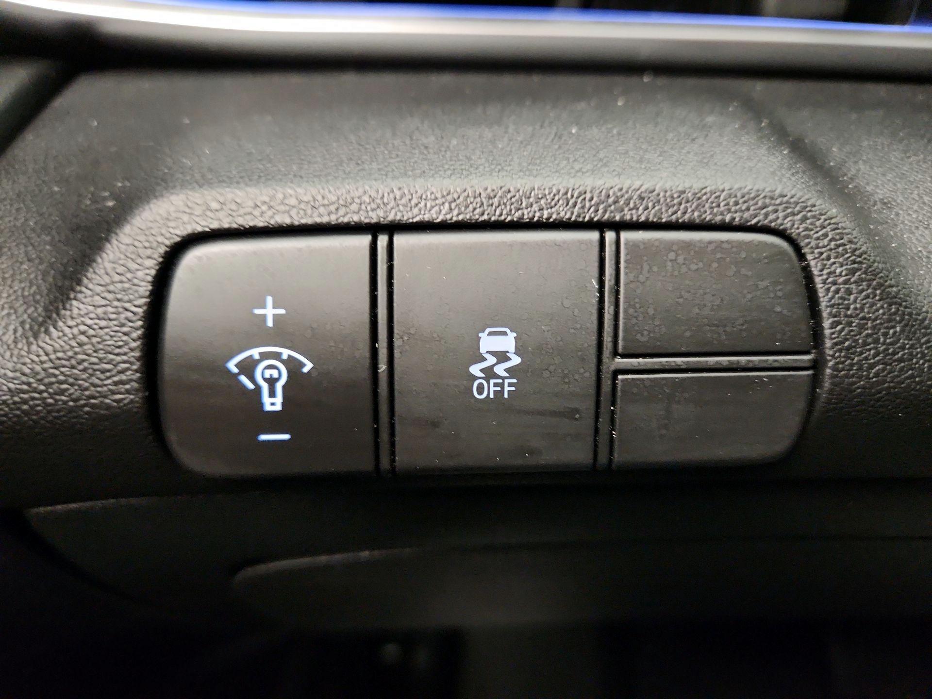 Thumbnail: 2024 Hyundai Elantra - 13