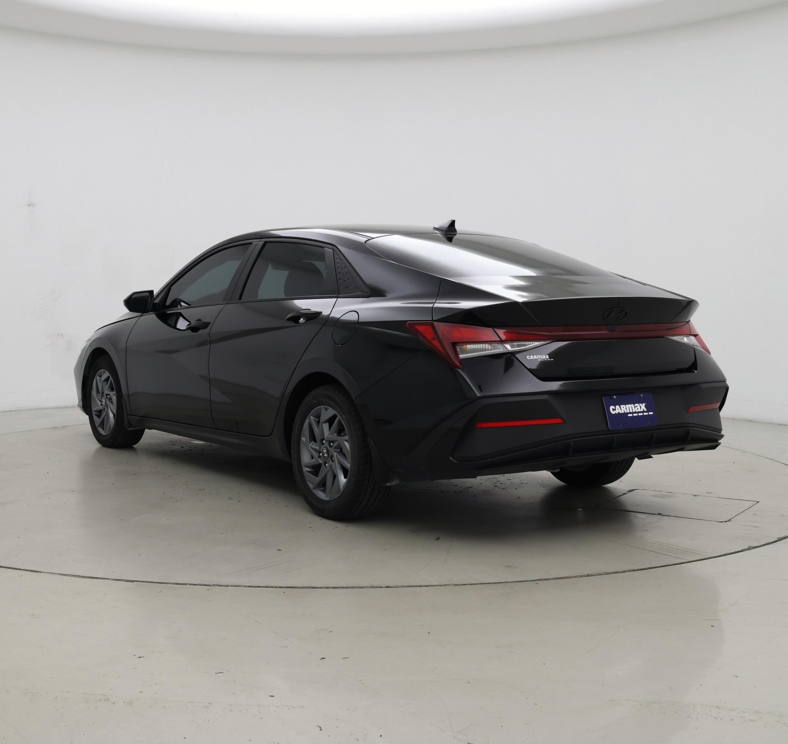 Thumbnail: 2024 Hyundai Elantra - 2