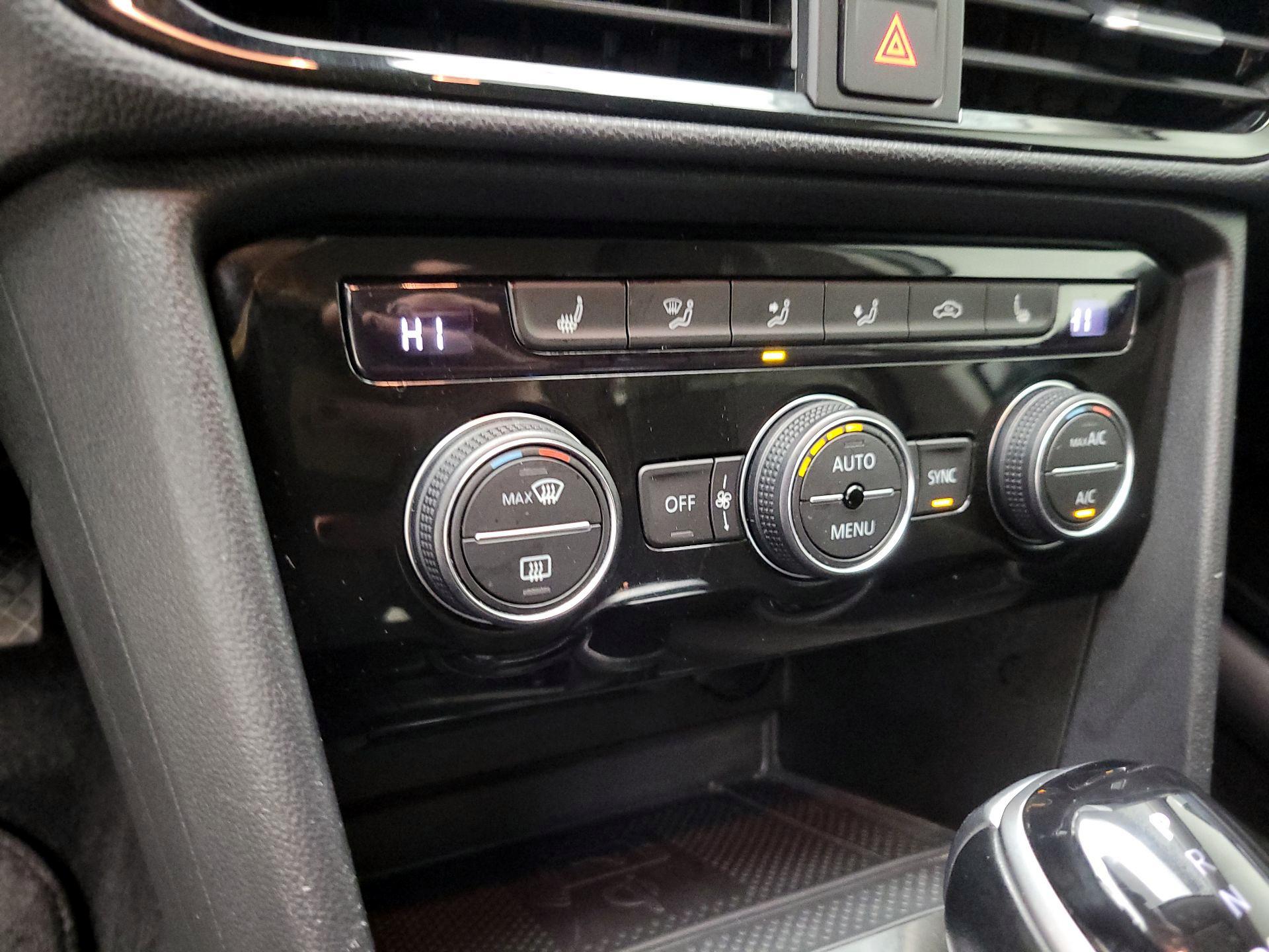 Thumbnail: 2024 Volkswagen Taos - 16