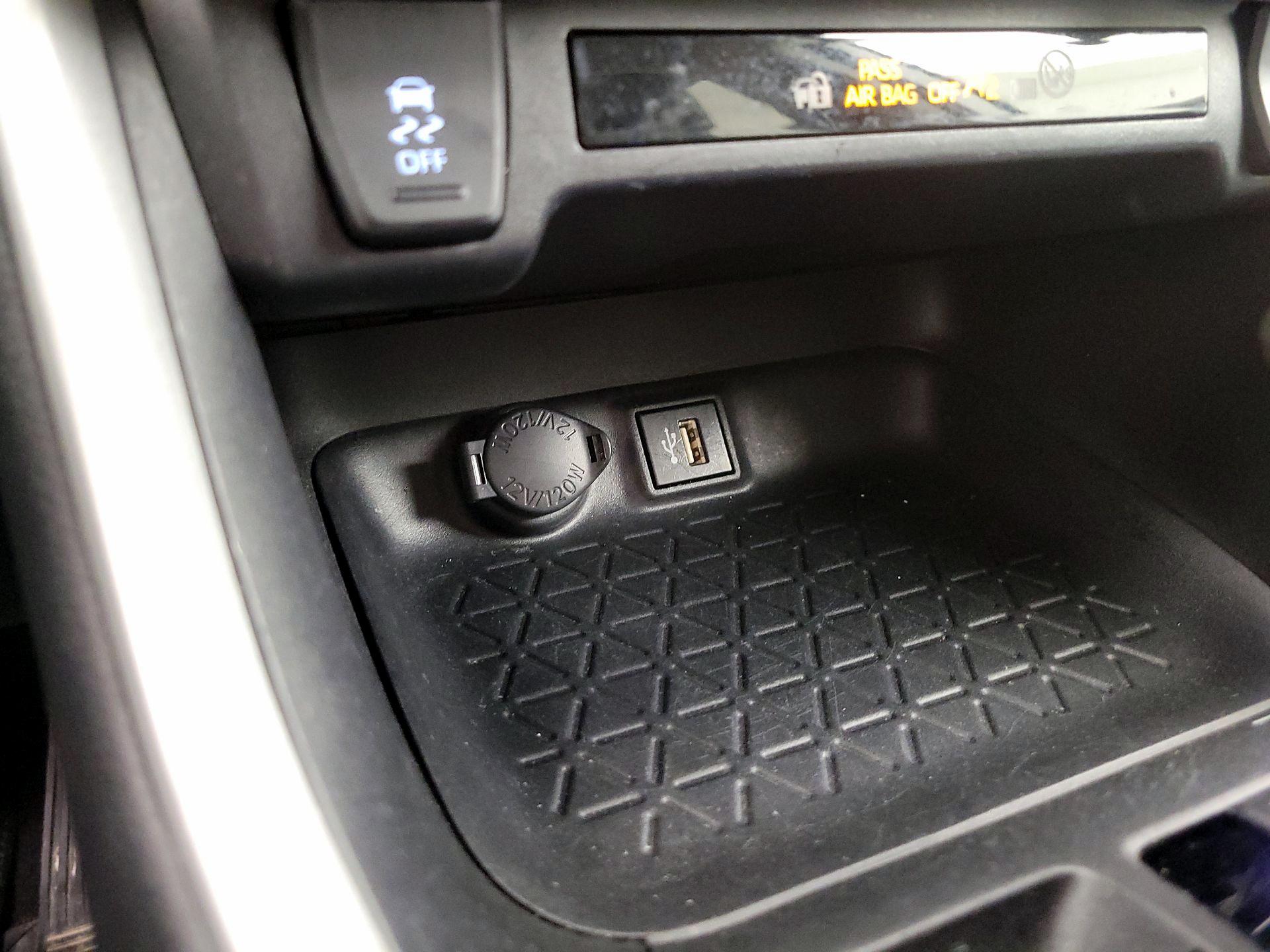 Thumbnail: 2024 Toyota RAV4 - 19