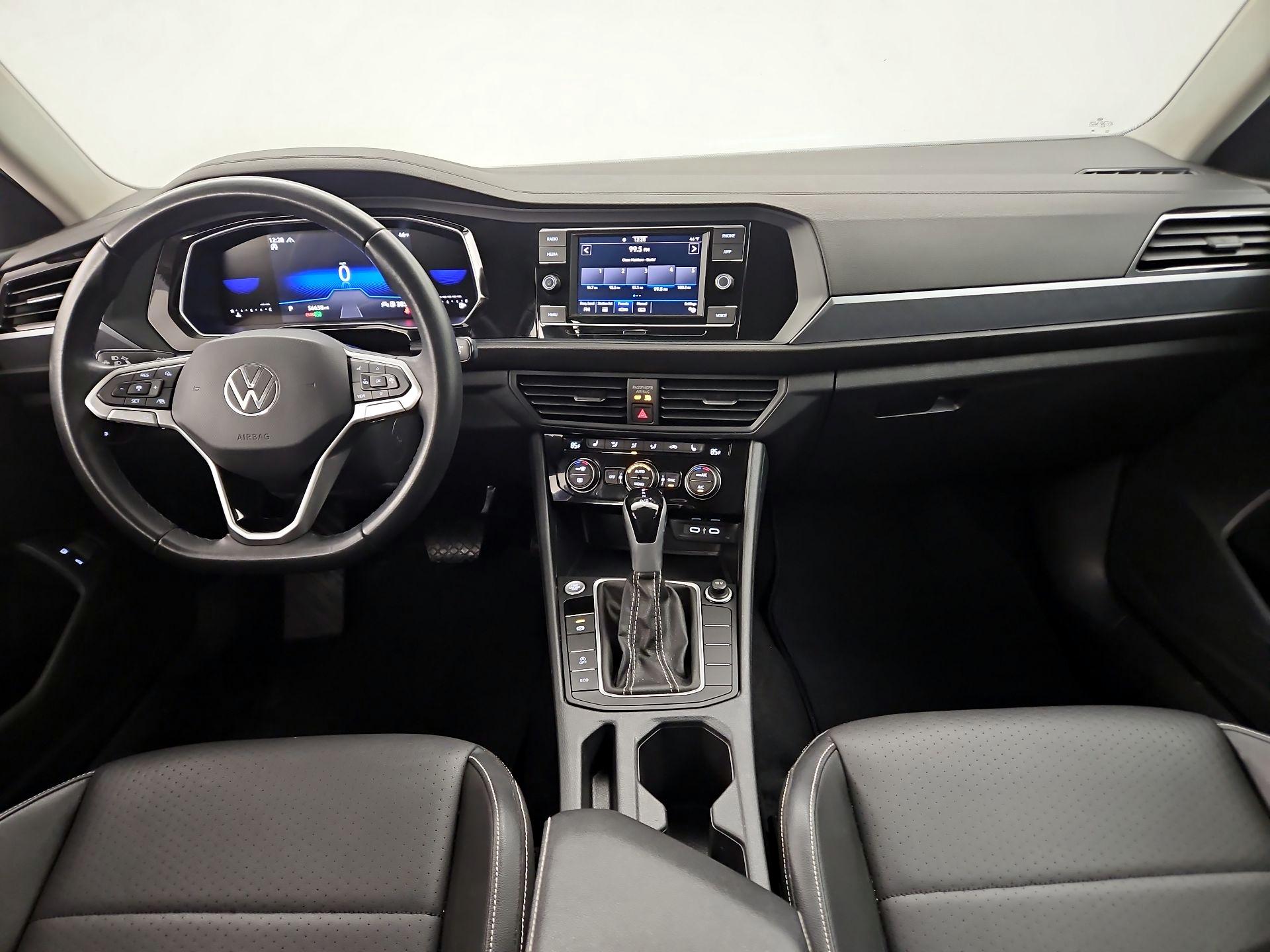 Thumbnail: 2024 Volkswagen Jetta - 9