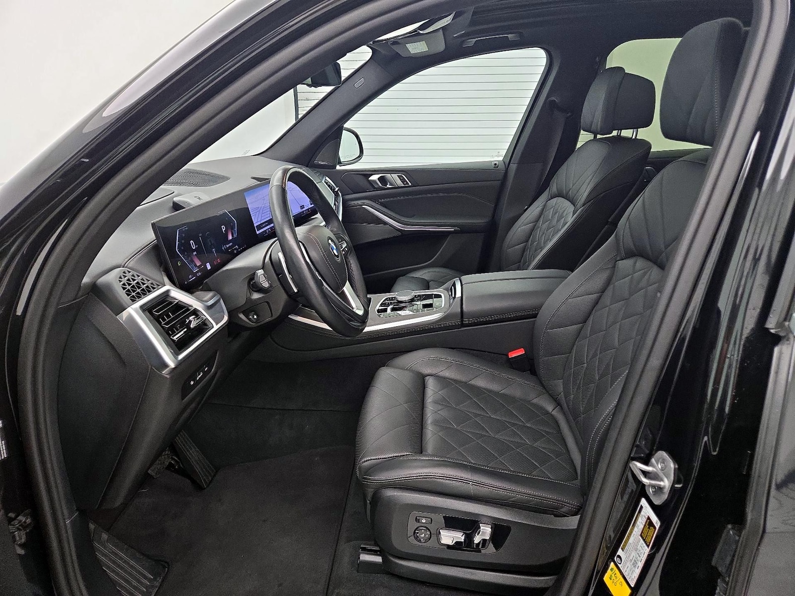 2025 BMW X5 40i - Photo 12