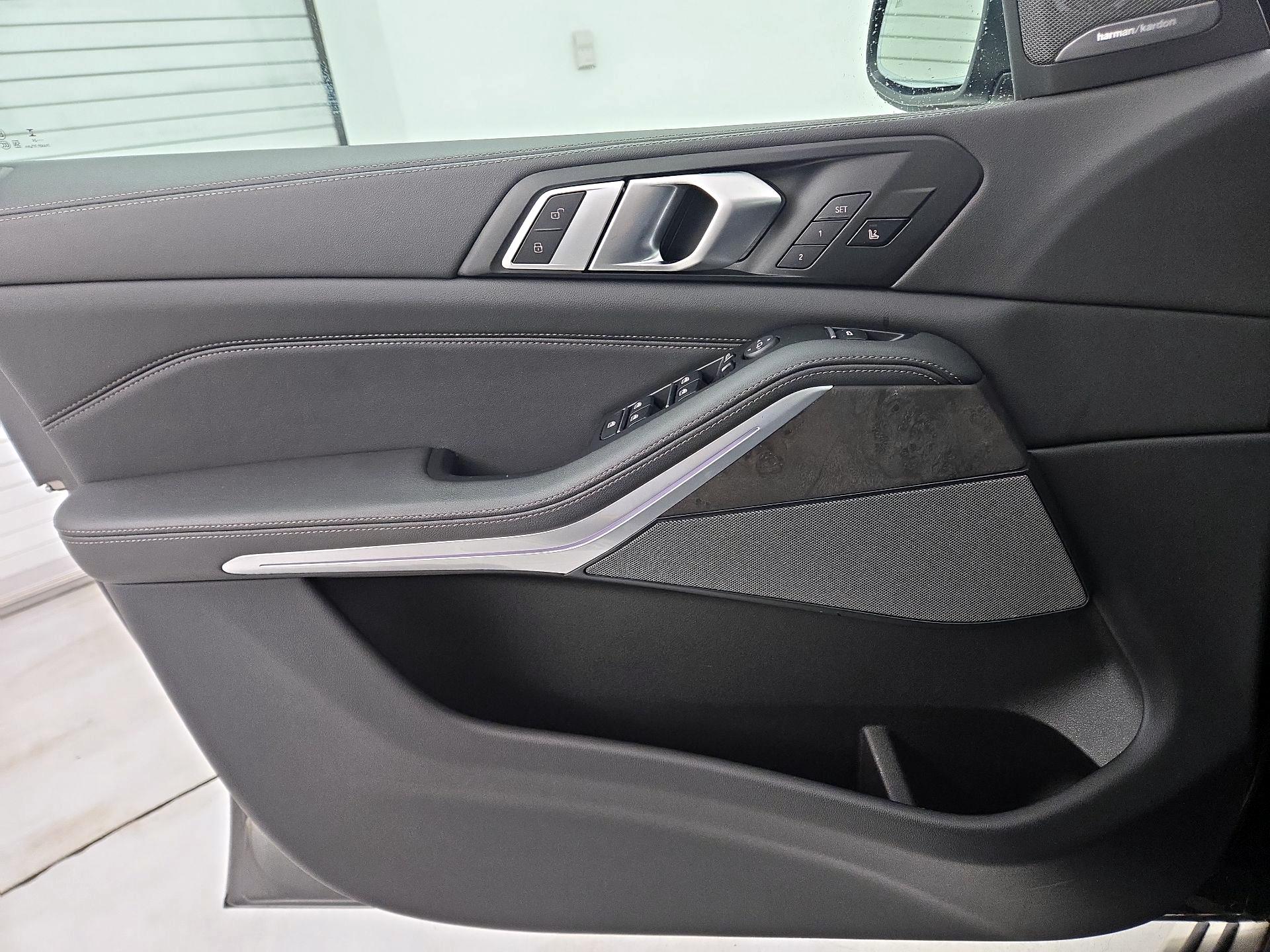Thumbnail: 2025 BMW X5 - 12