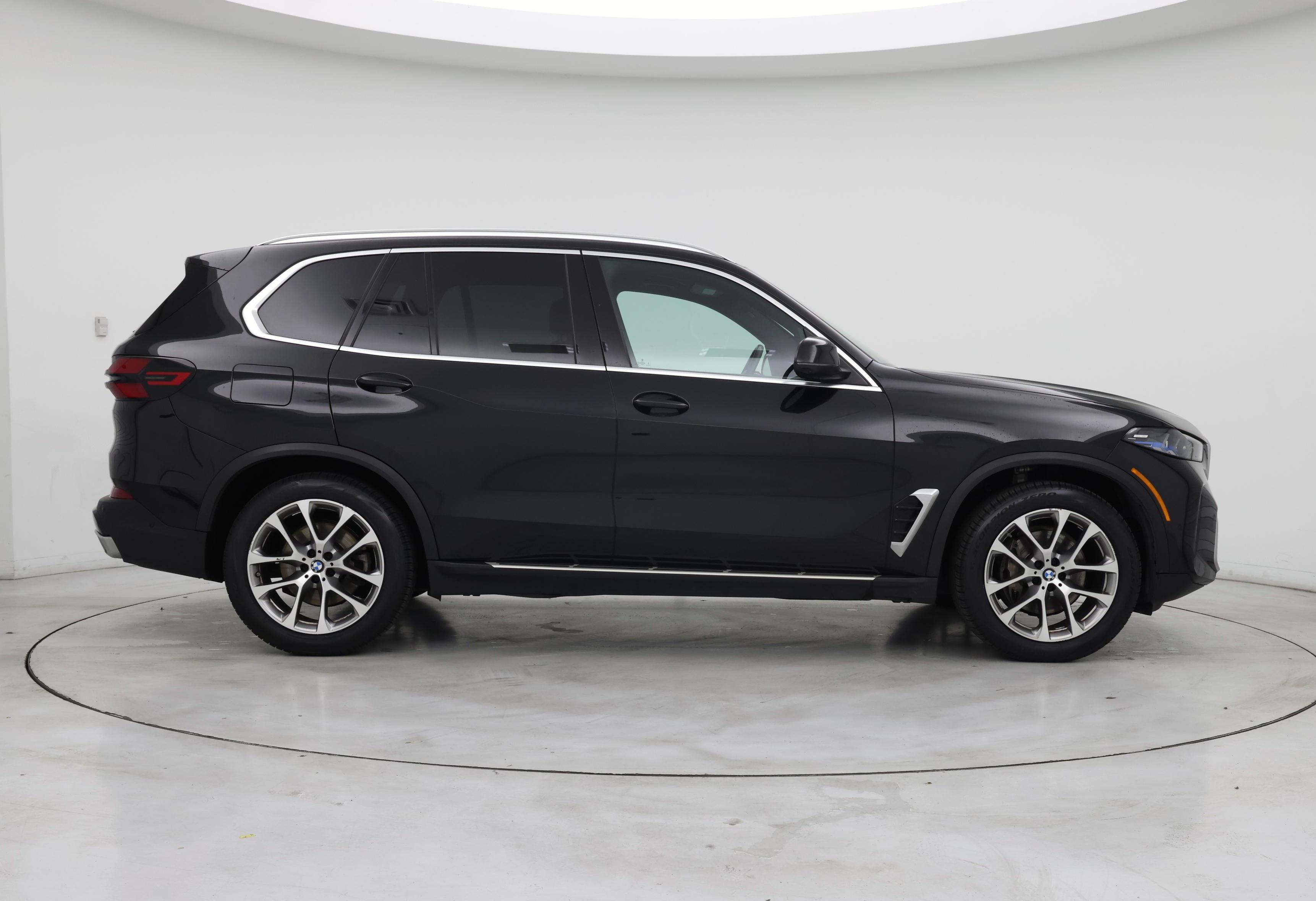 Thumbnail: 2025 BMW X5 - 7