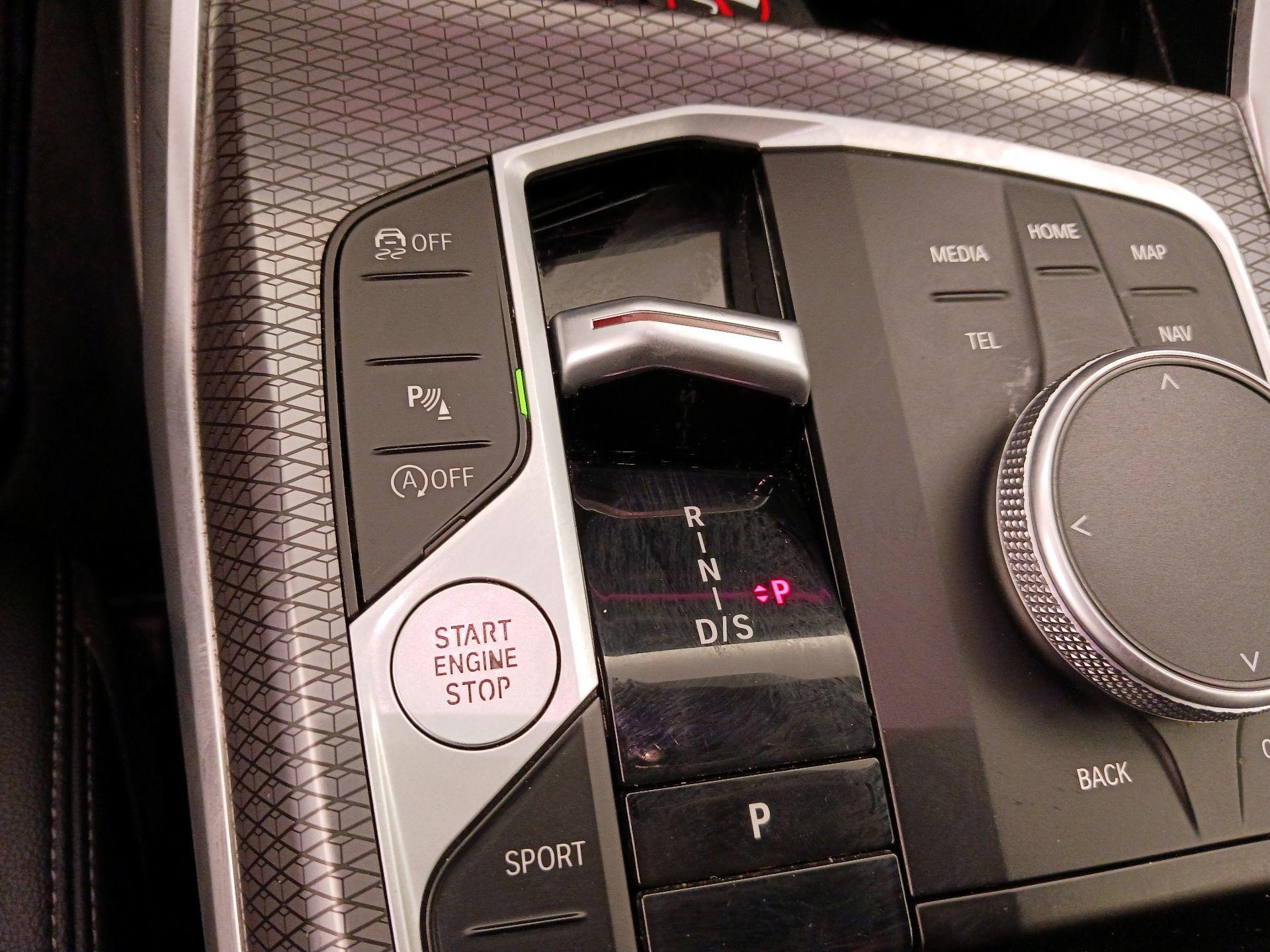 Thumbnail: 2025 BMW 4 Series - 18