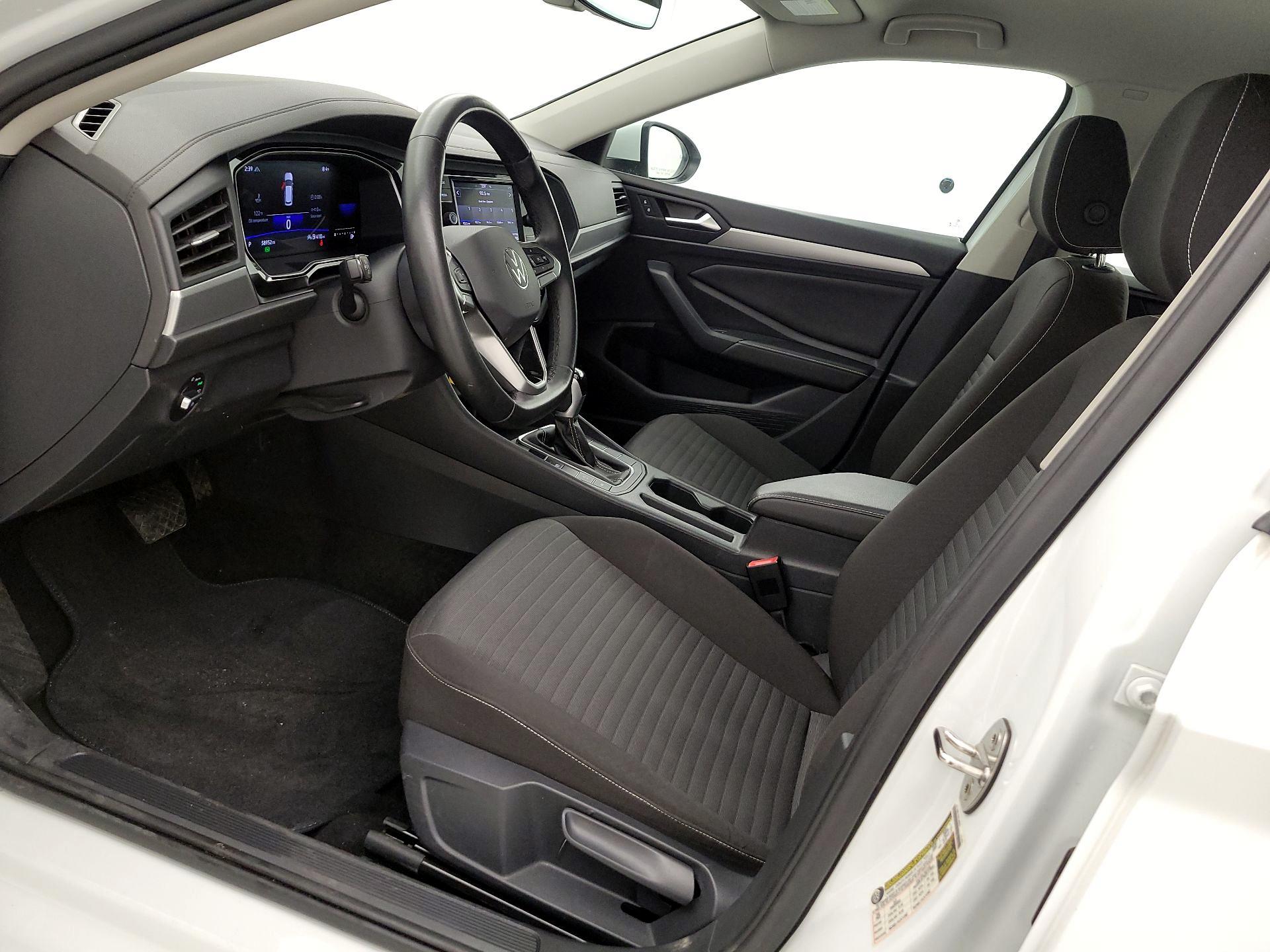 Thumbnail: 2024 Volkswagen Jetta - 11