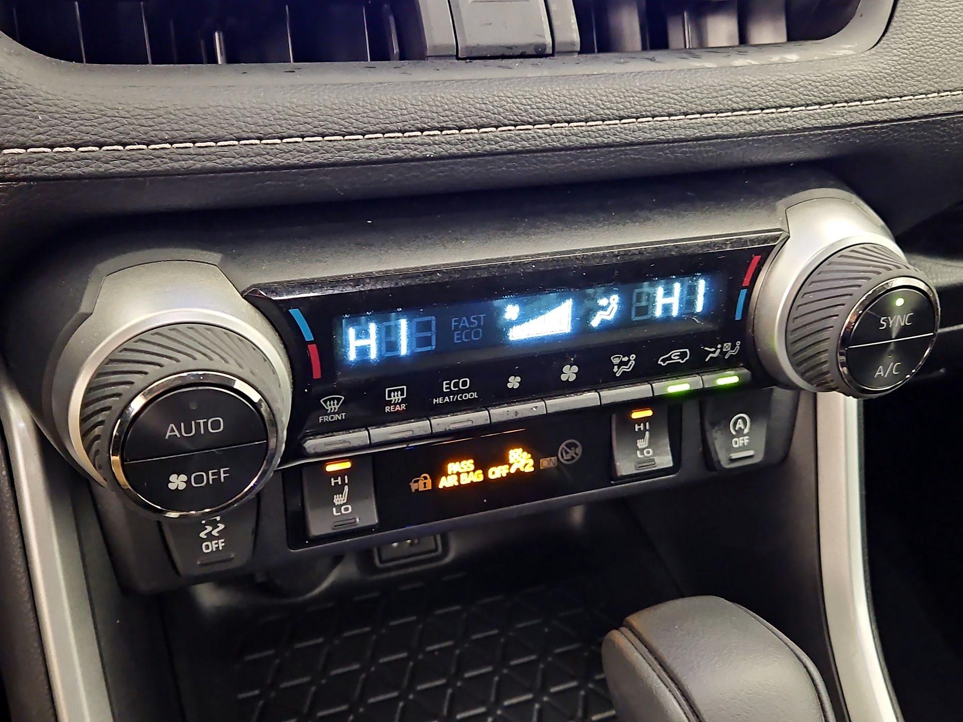 Thumbnail: 2025 Toyota RAV4 - 16