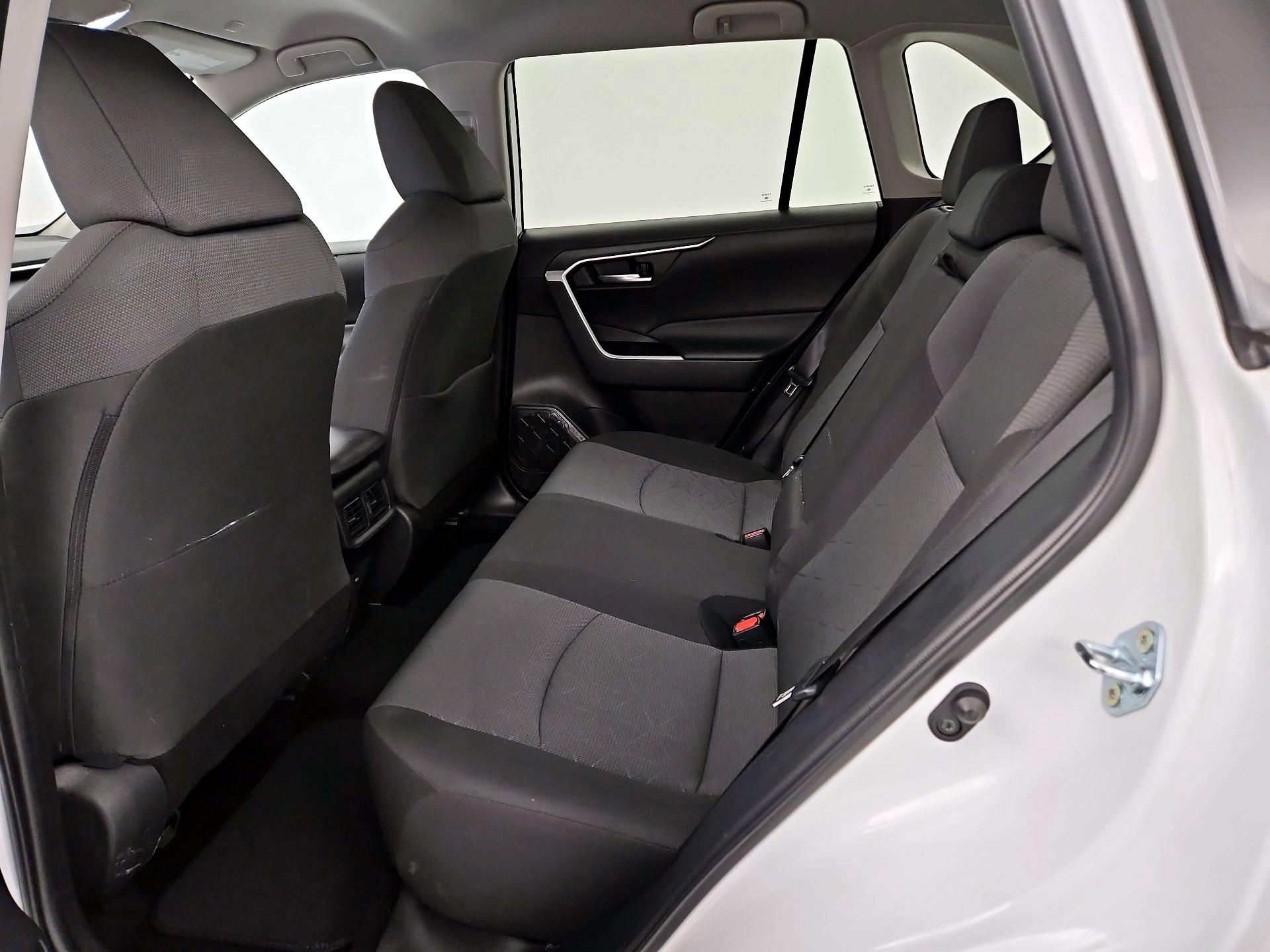 Thumbnail: 2025 Toyota RAV4 - 19