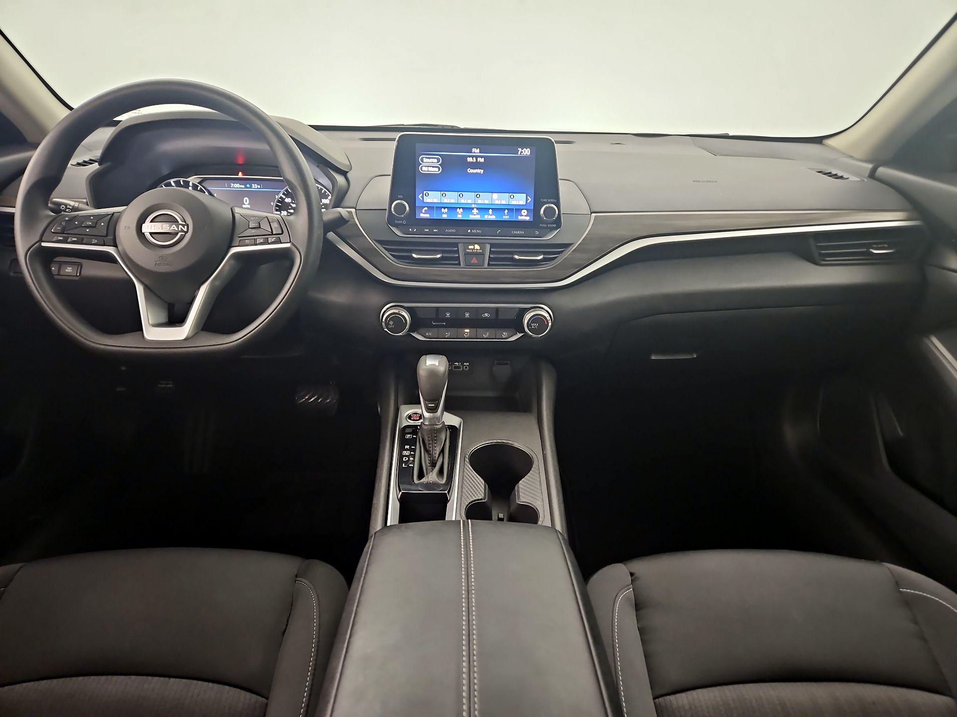 Thumbnail: 2025 Nissan Altima - 9