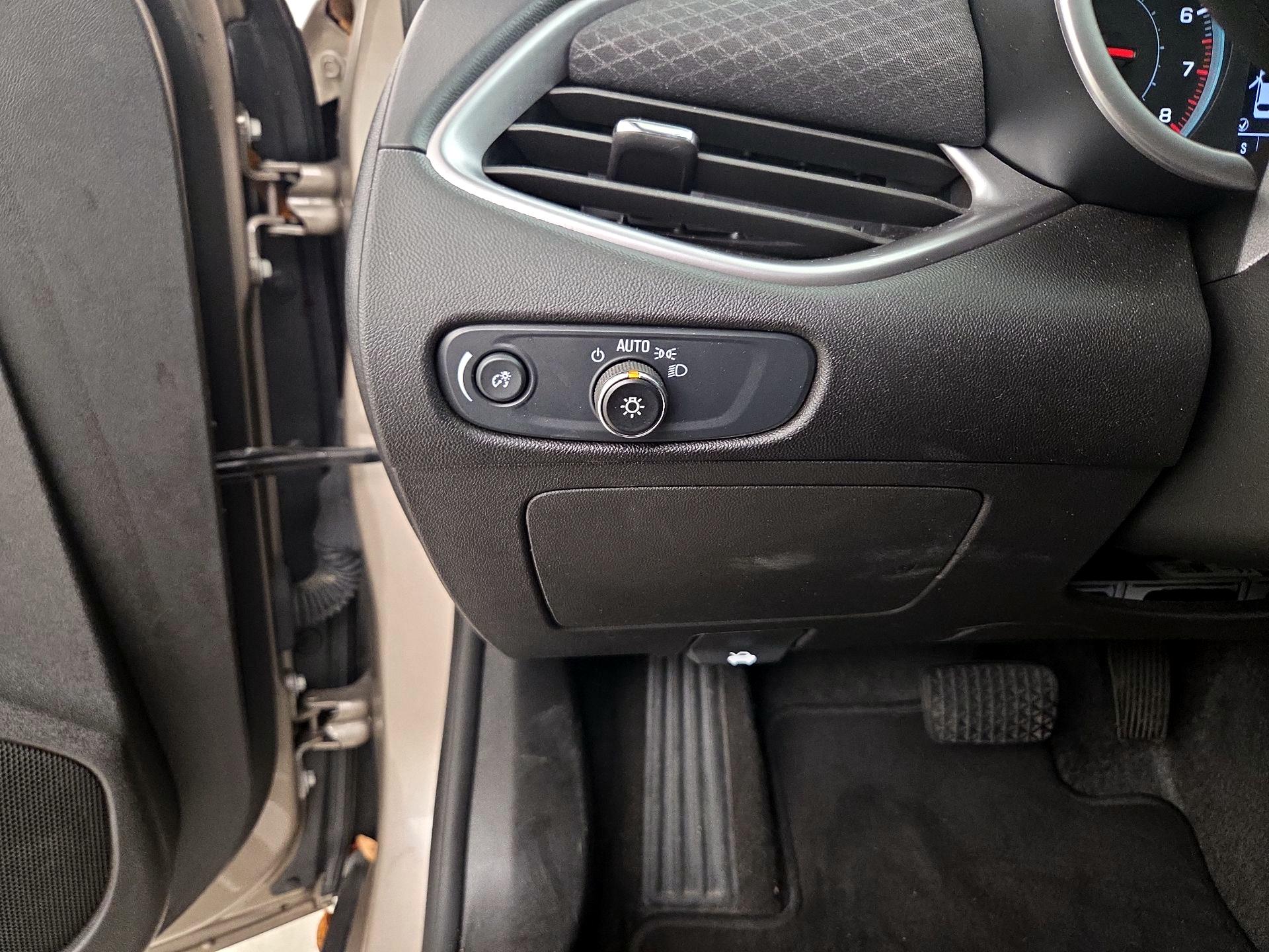 Thumbnail: 2024 Chevrolet Malibu - 13