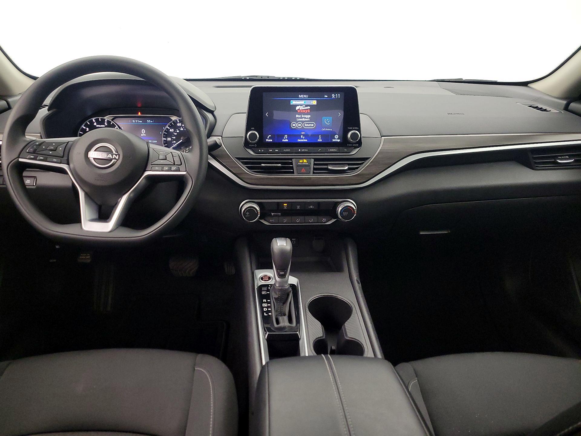 Thumbnail: 2025 Nissan Altima - 9